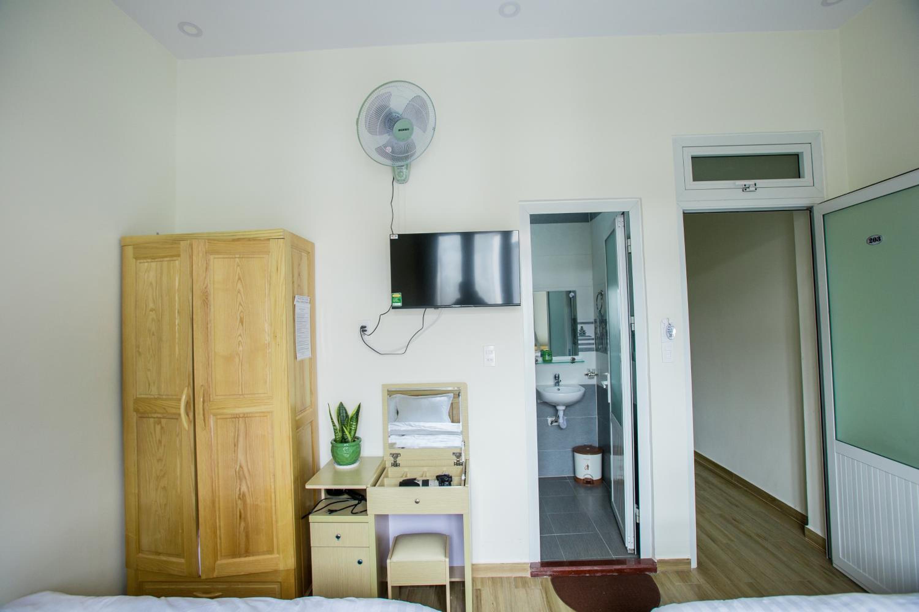 Photo 32