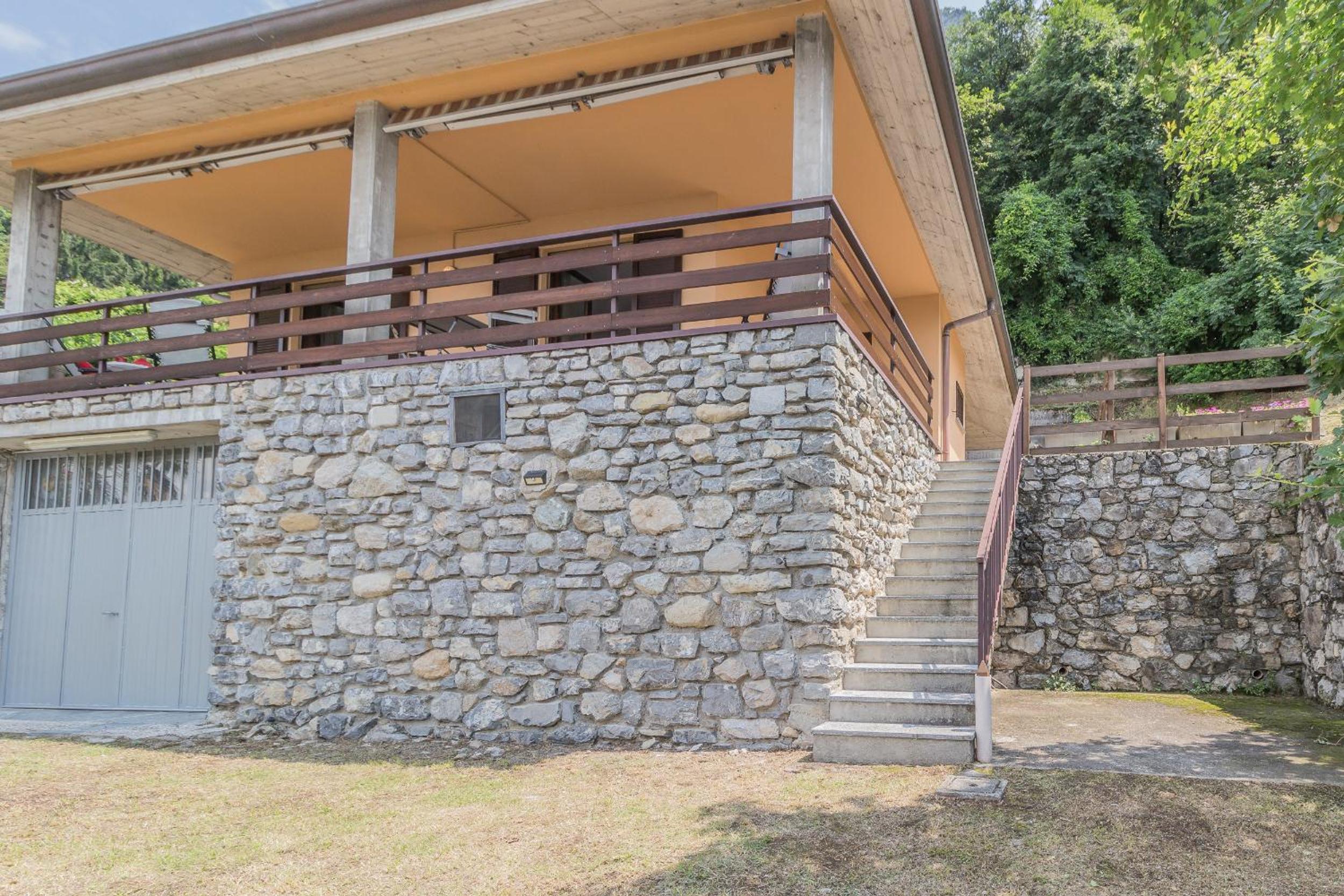 Villa Lisander view 4