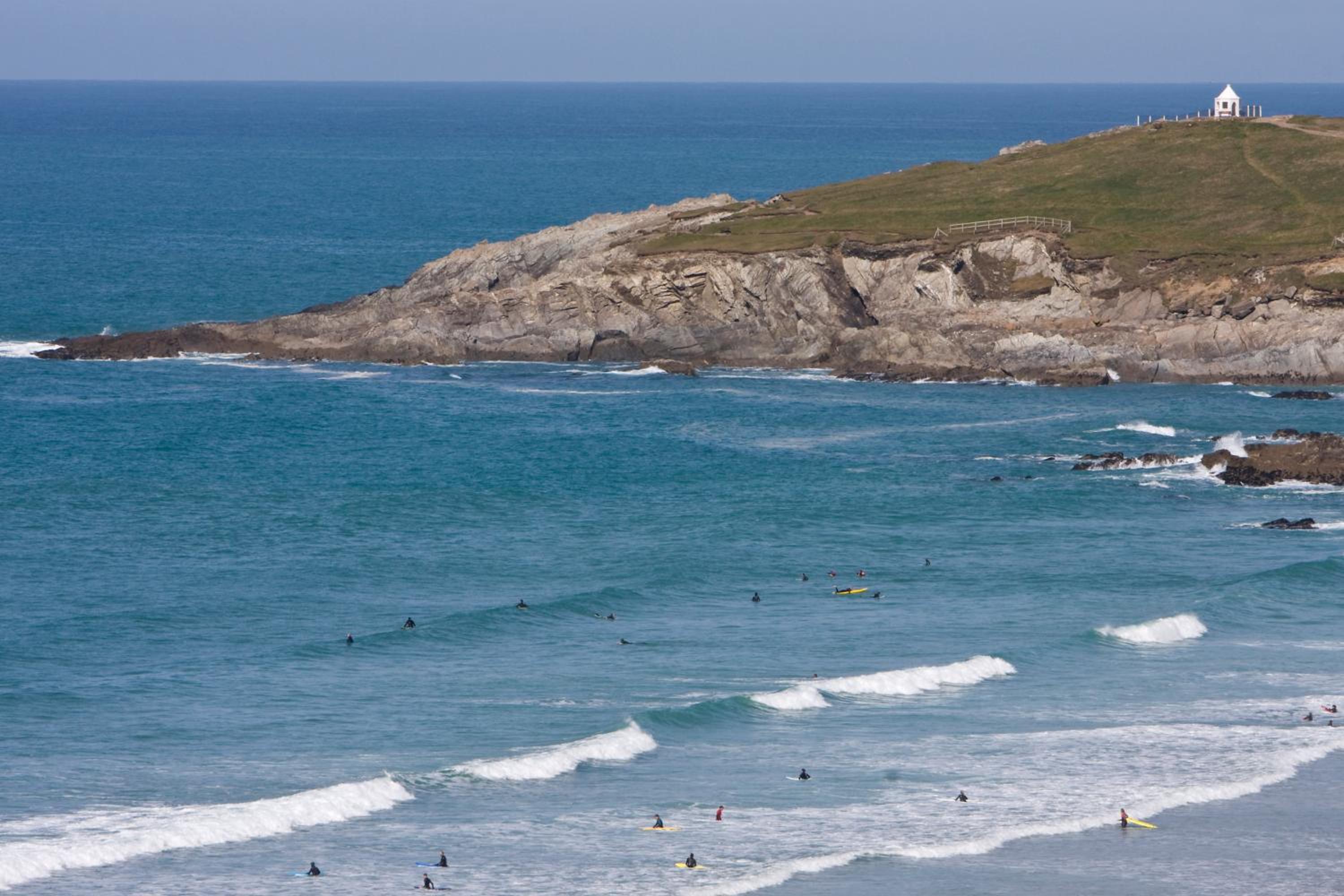 Fistral Beach Garden Apartment 3