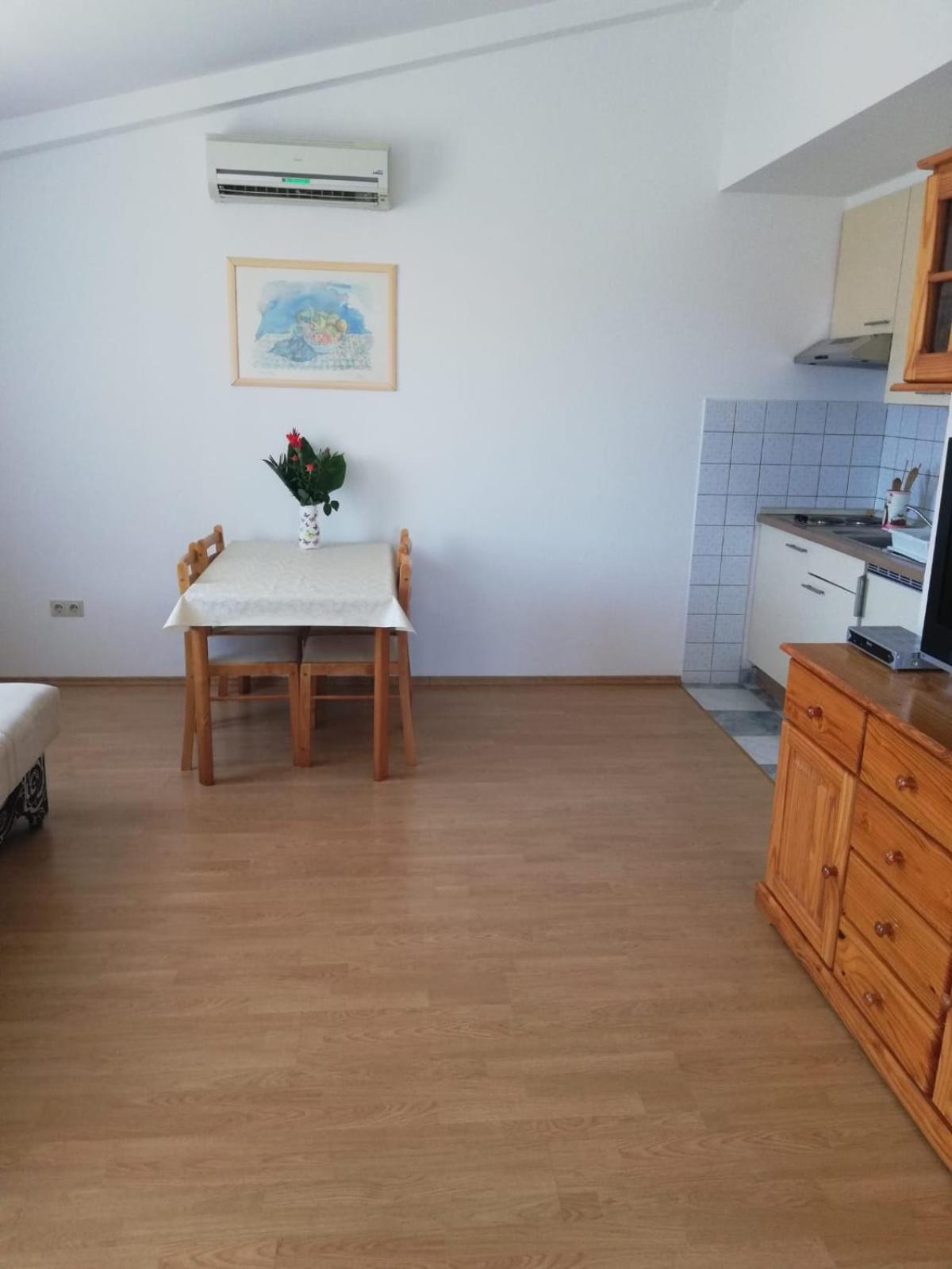 Apartments Tanja & Tina view 4