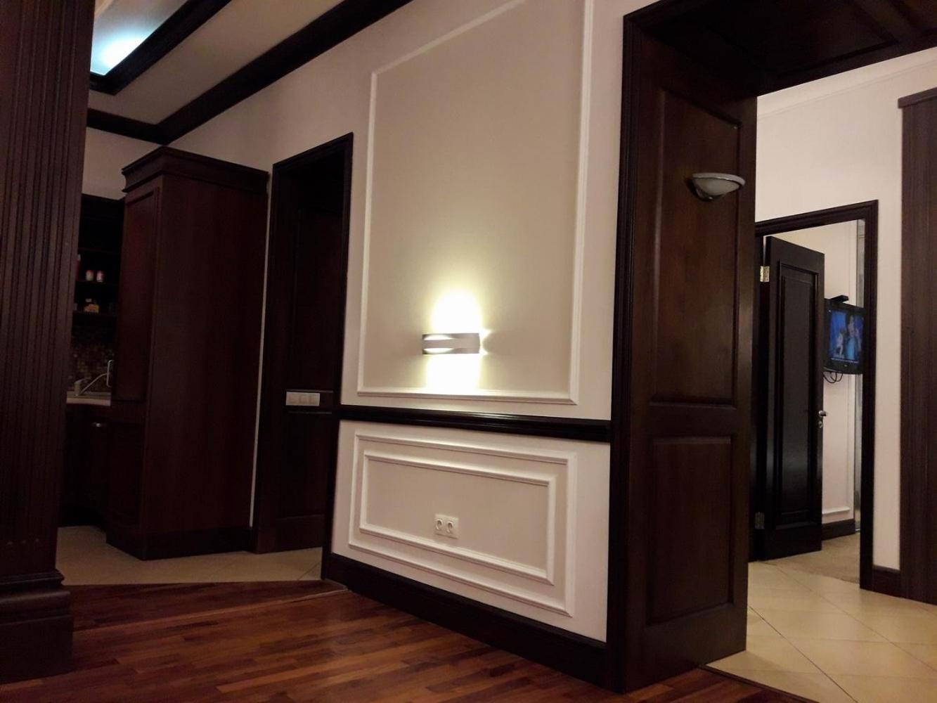 VIP apartment. Kreshatik, Maidan Nezavisimosti.