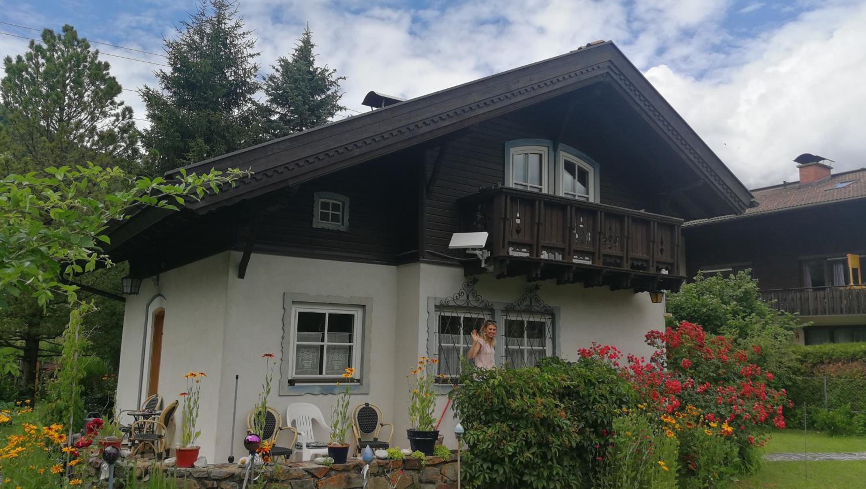 Rosis Cottage