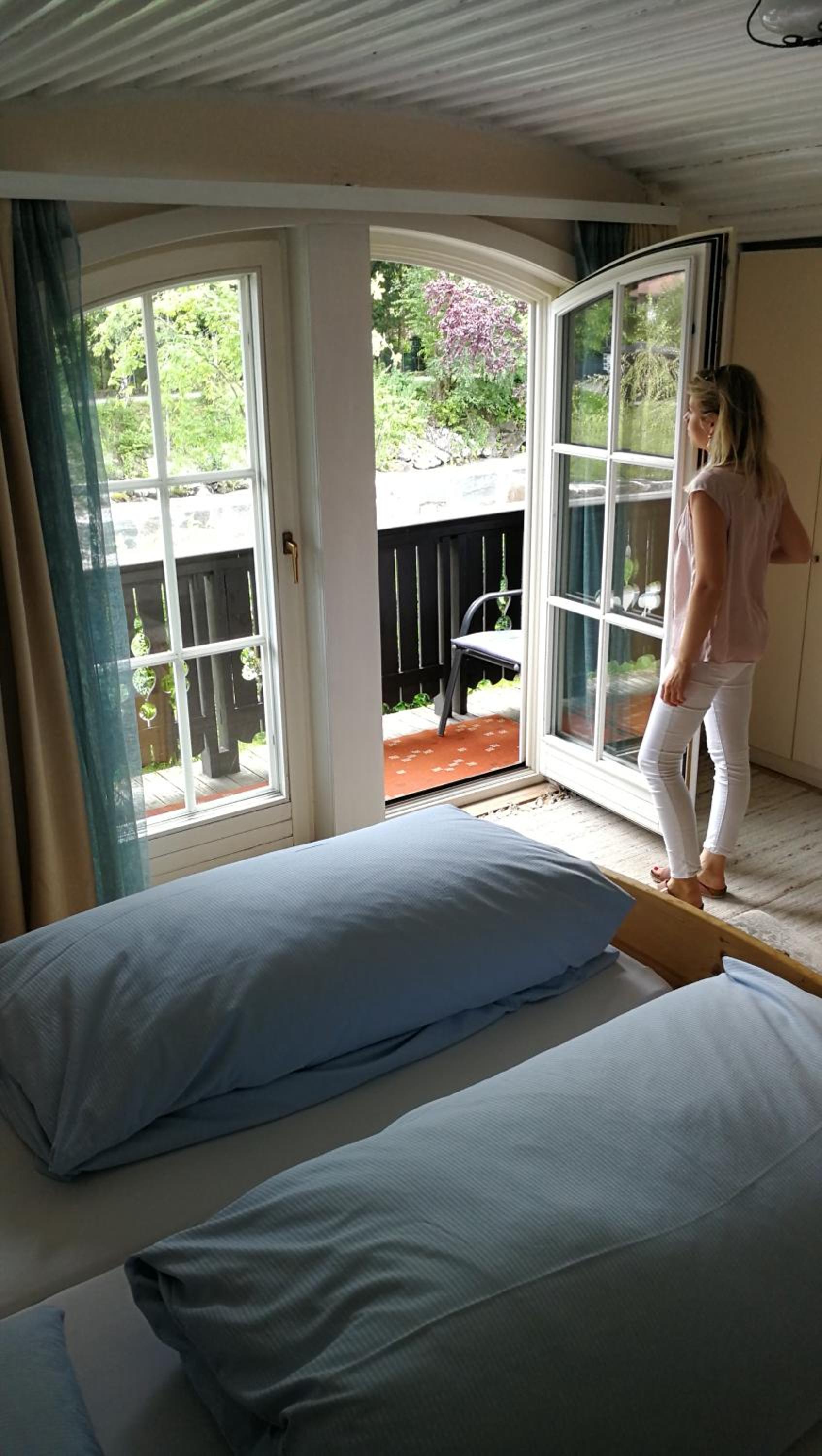 Rosis Cottage