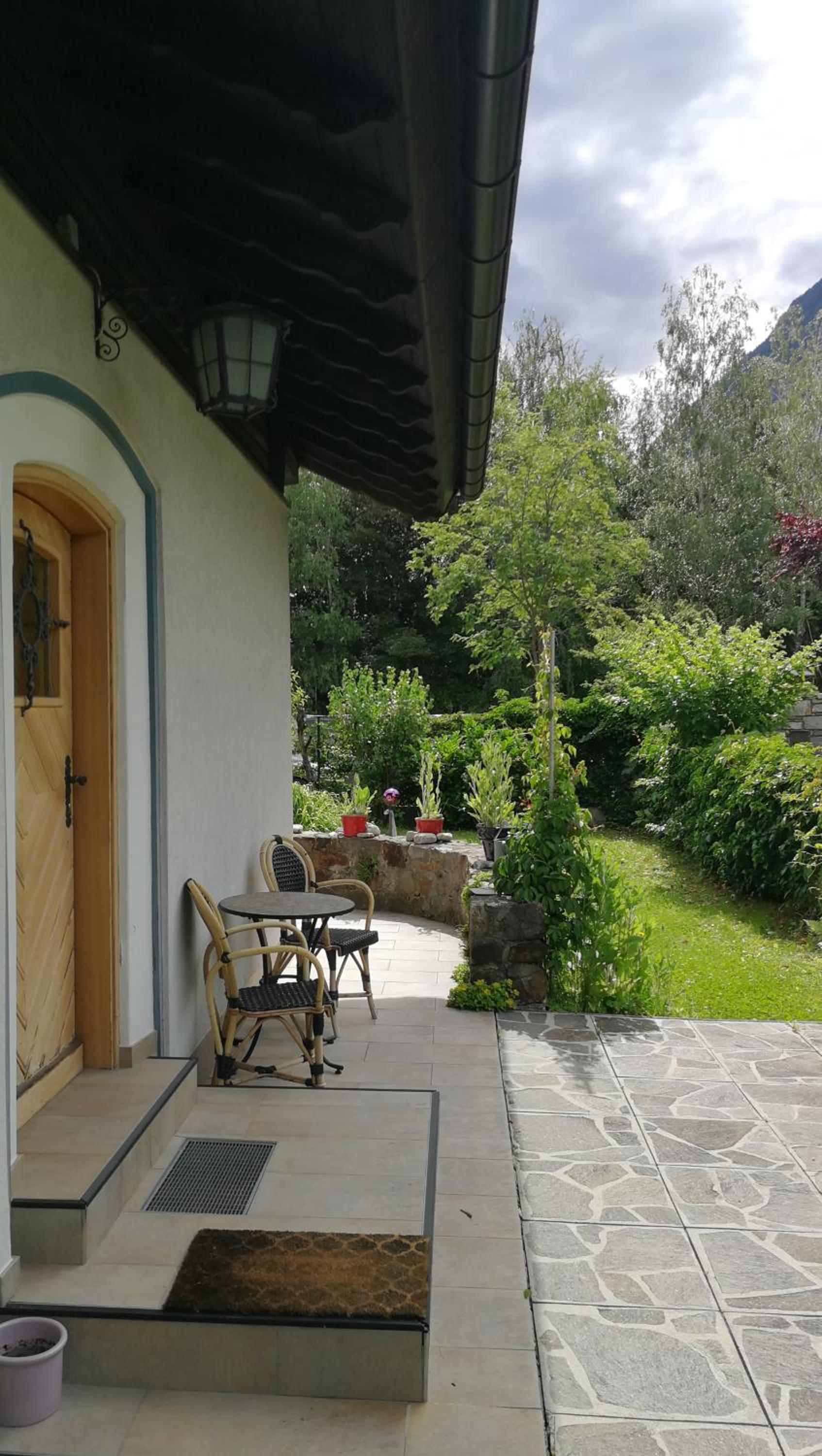 Rosis Cottage