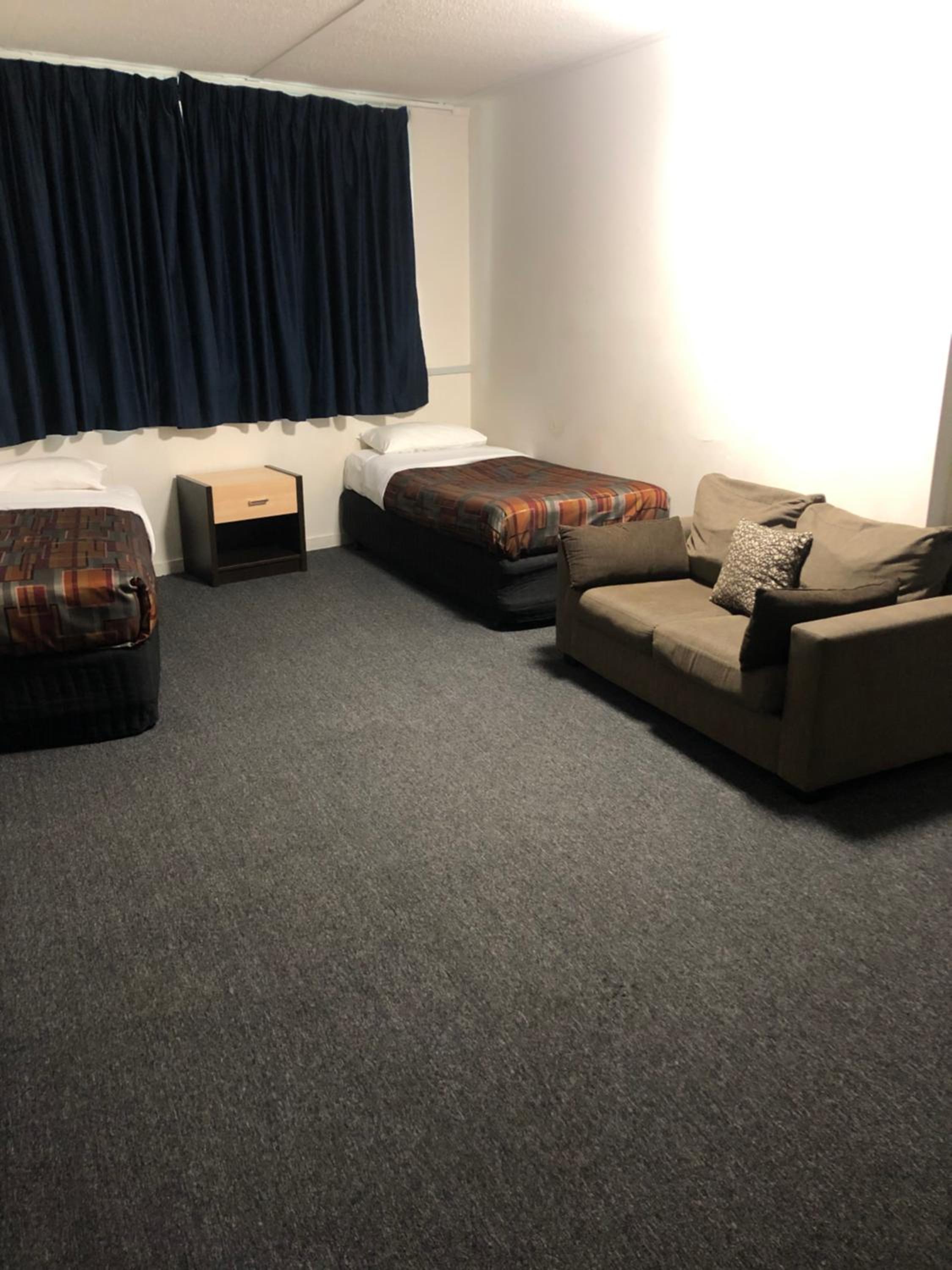 Parkside Inn Motel