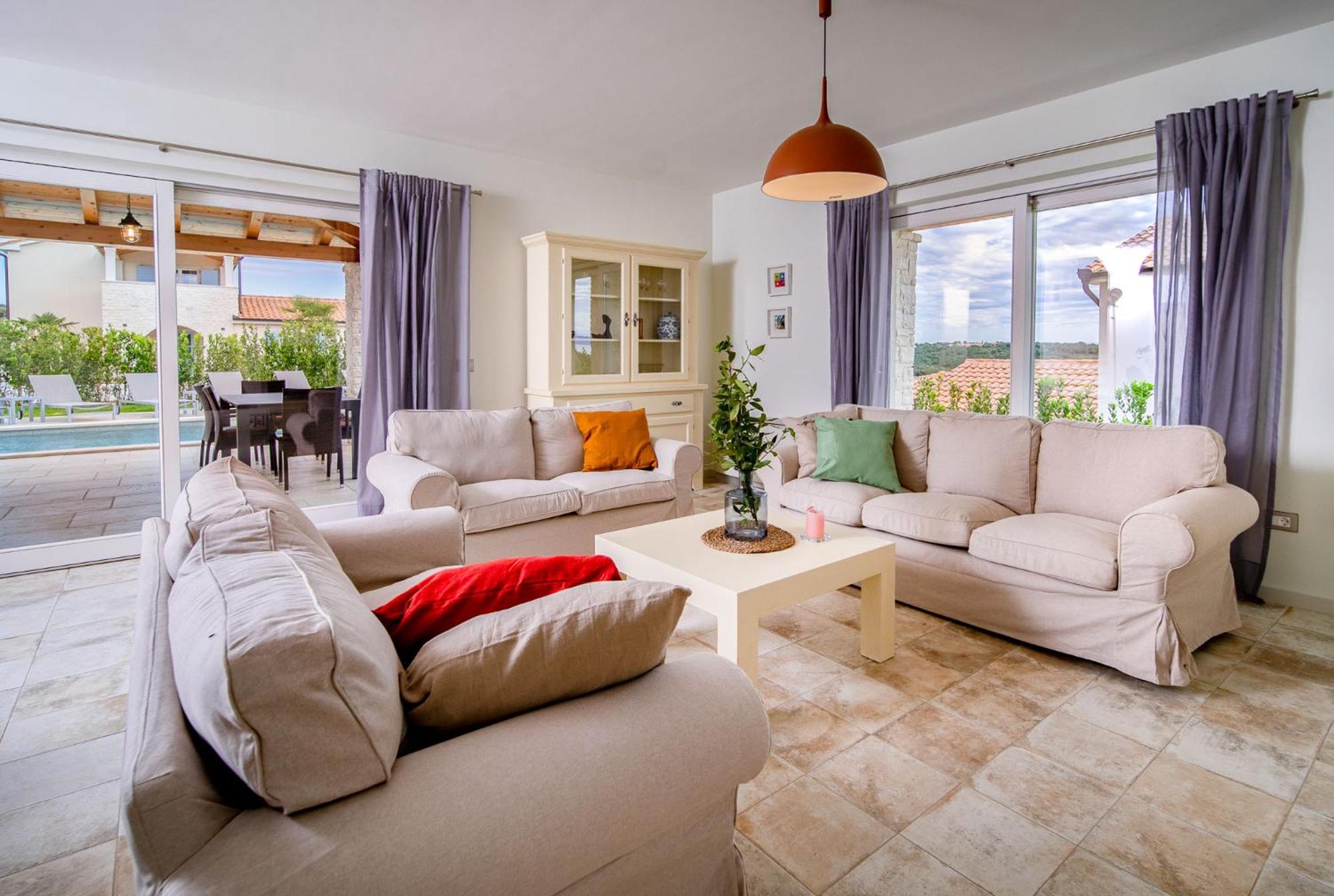 Mirana Luxury Villas view 3