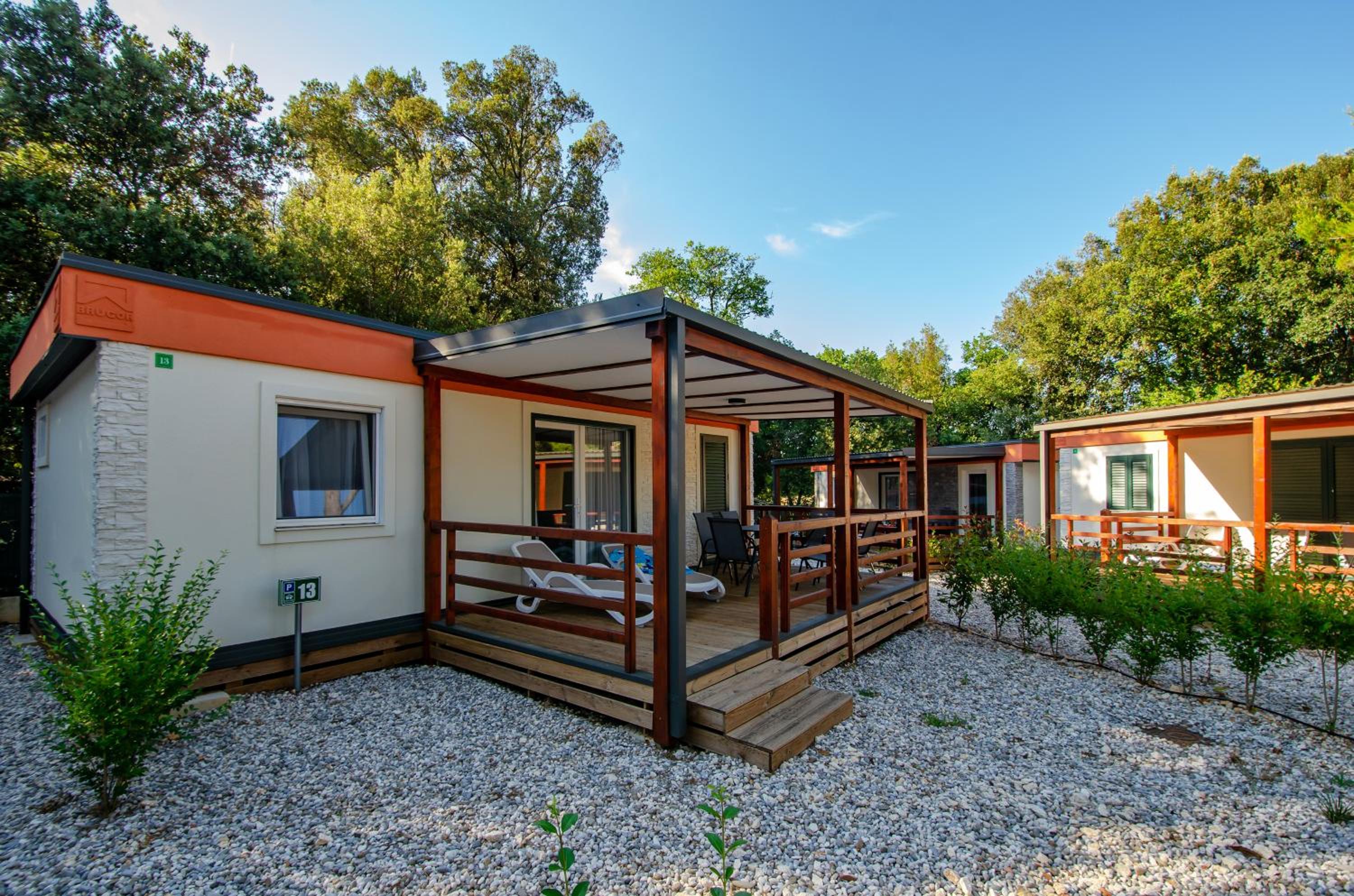 Centinera Deluxe Mobile Homes view 5