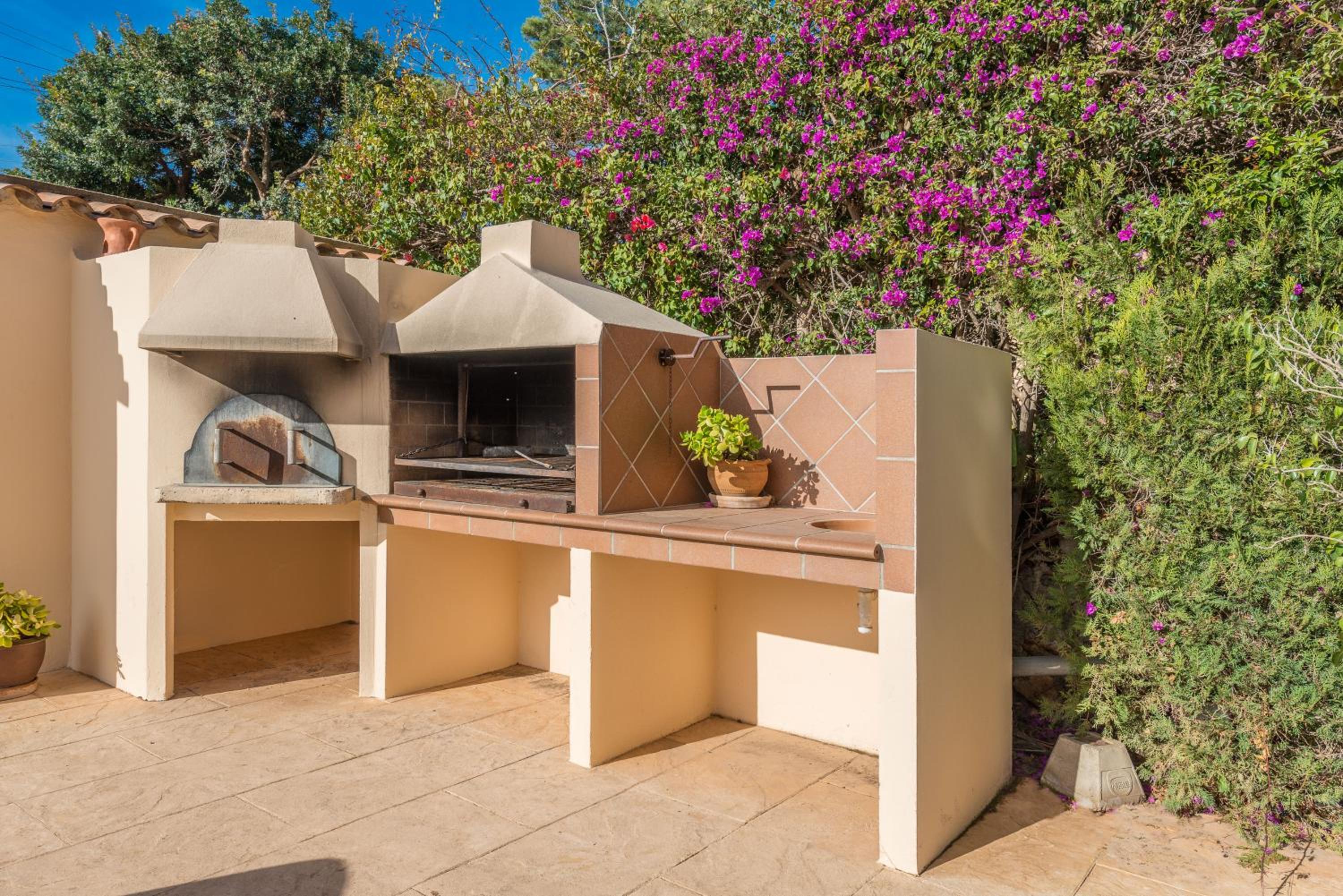 VILLA ALZINA para sus vacaciones de verano en Cala Millor, Mallorca view 3