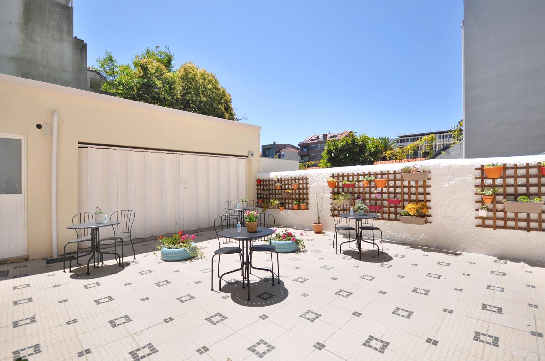 Hotel Porto Charming Hotel - Image 1