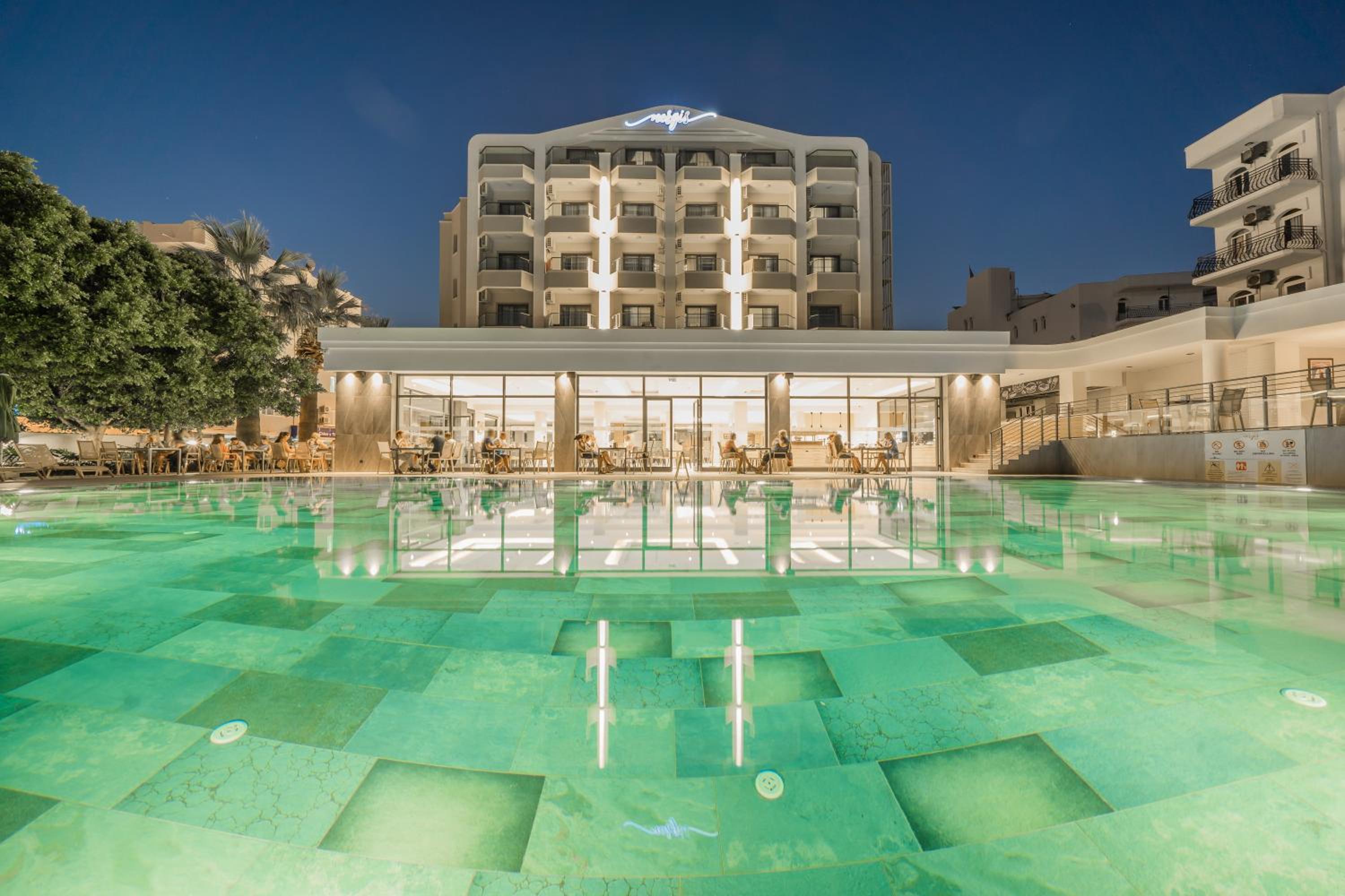 Premier Nergis Beach & SPA
