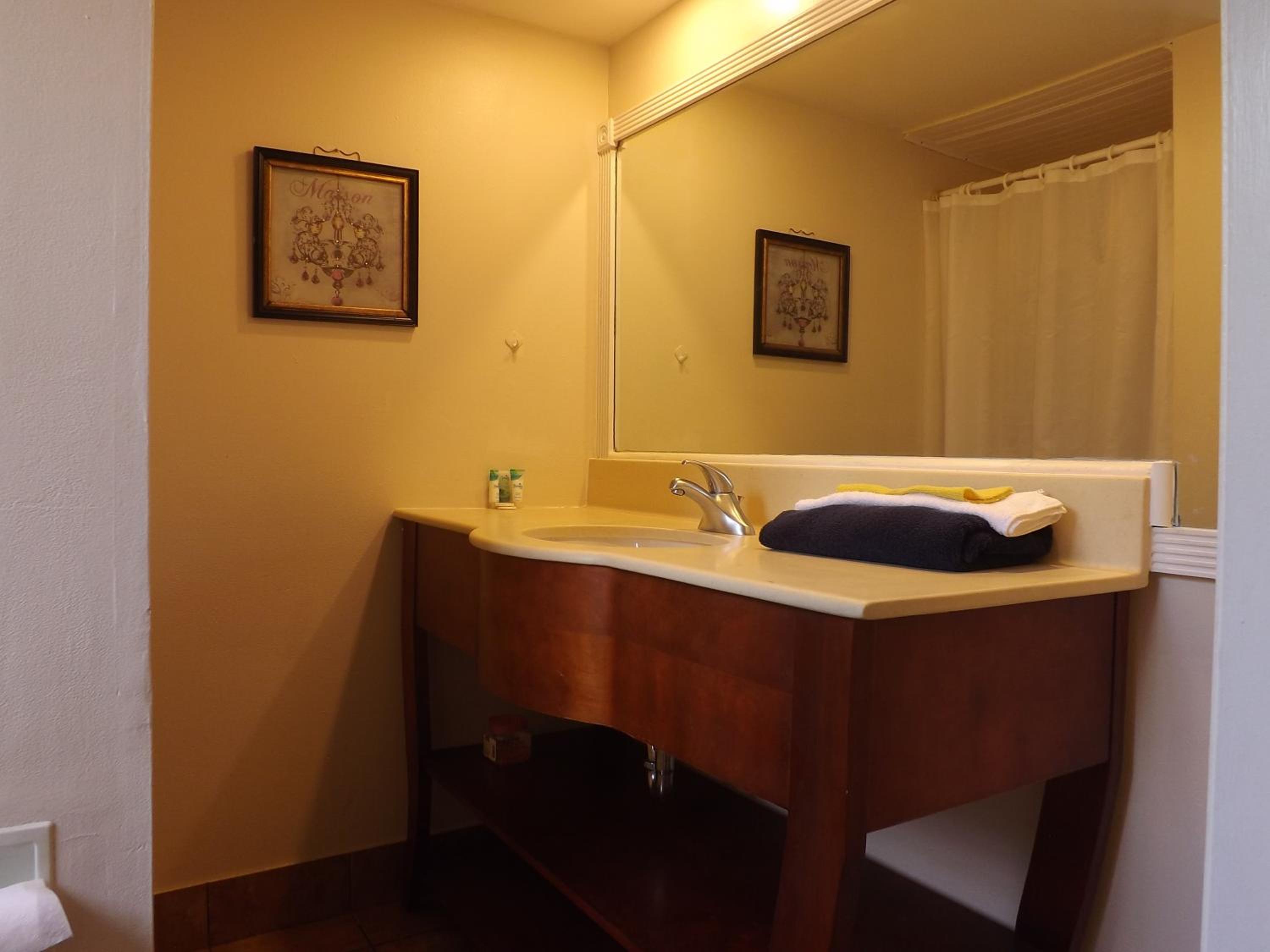 Palm Breeze Hotel