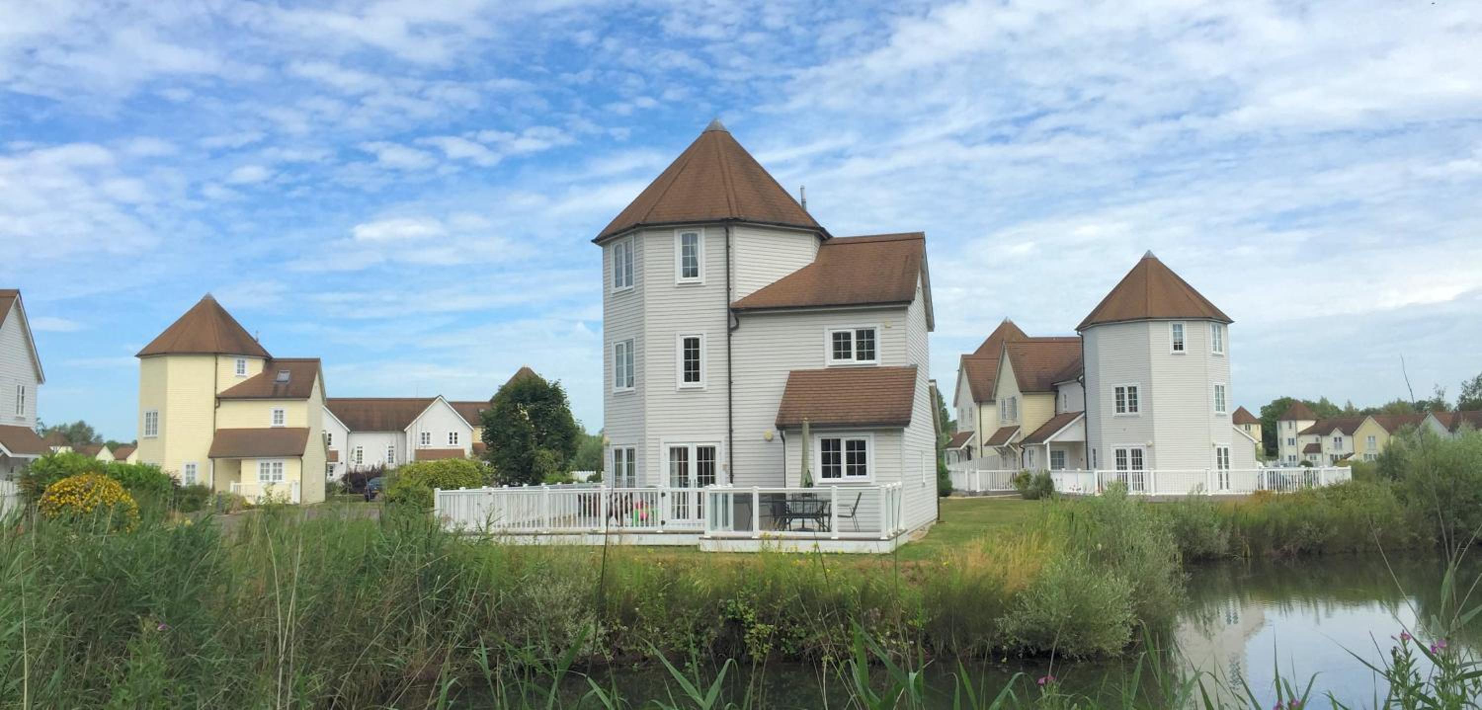 Windrush Turret Lodge view 3