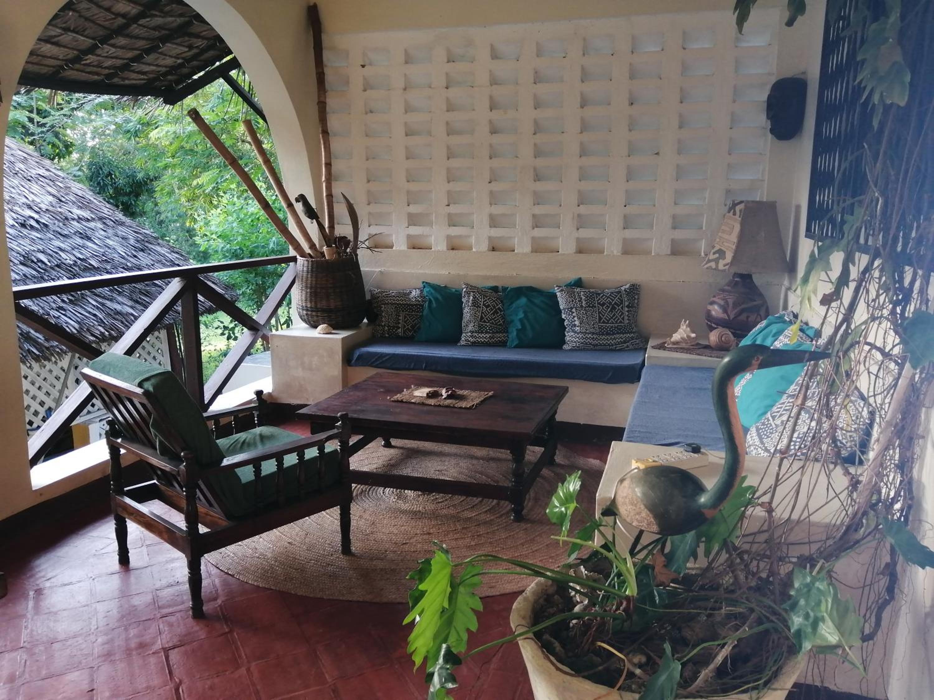 Sunset Villa's Tropical Garden House