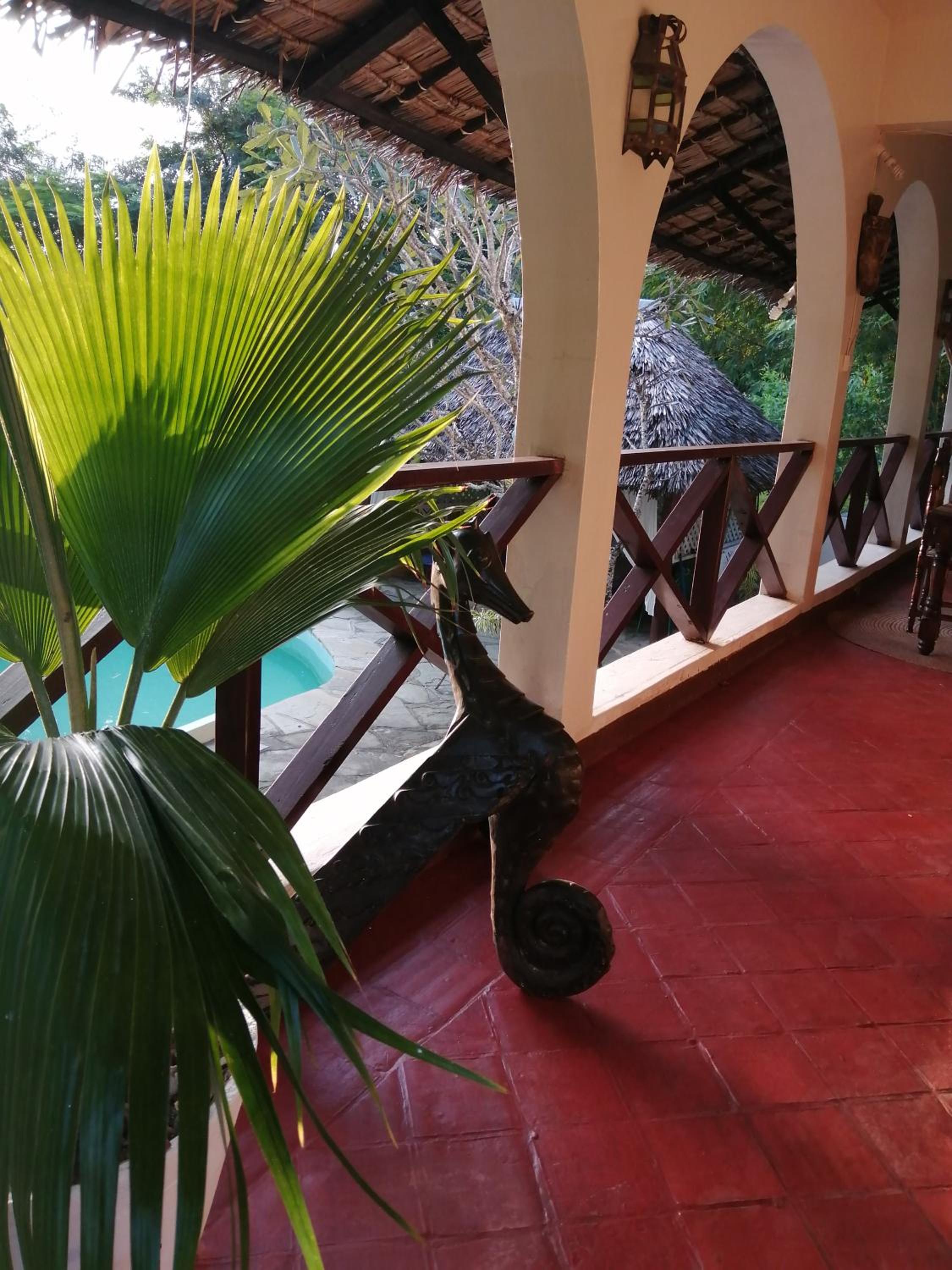 Sunset Villa's Tropical Garden House