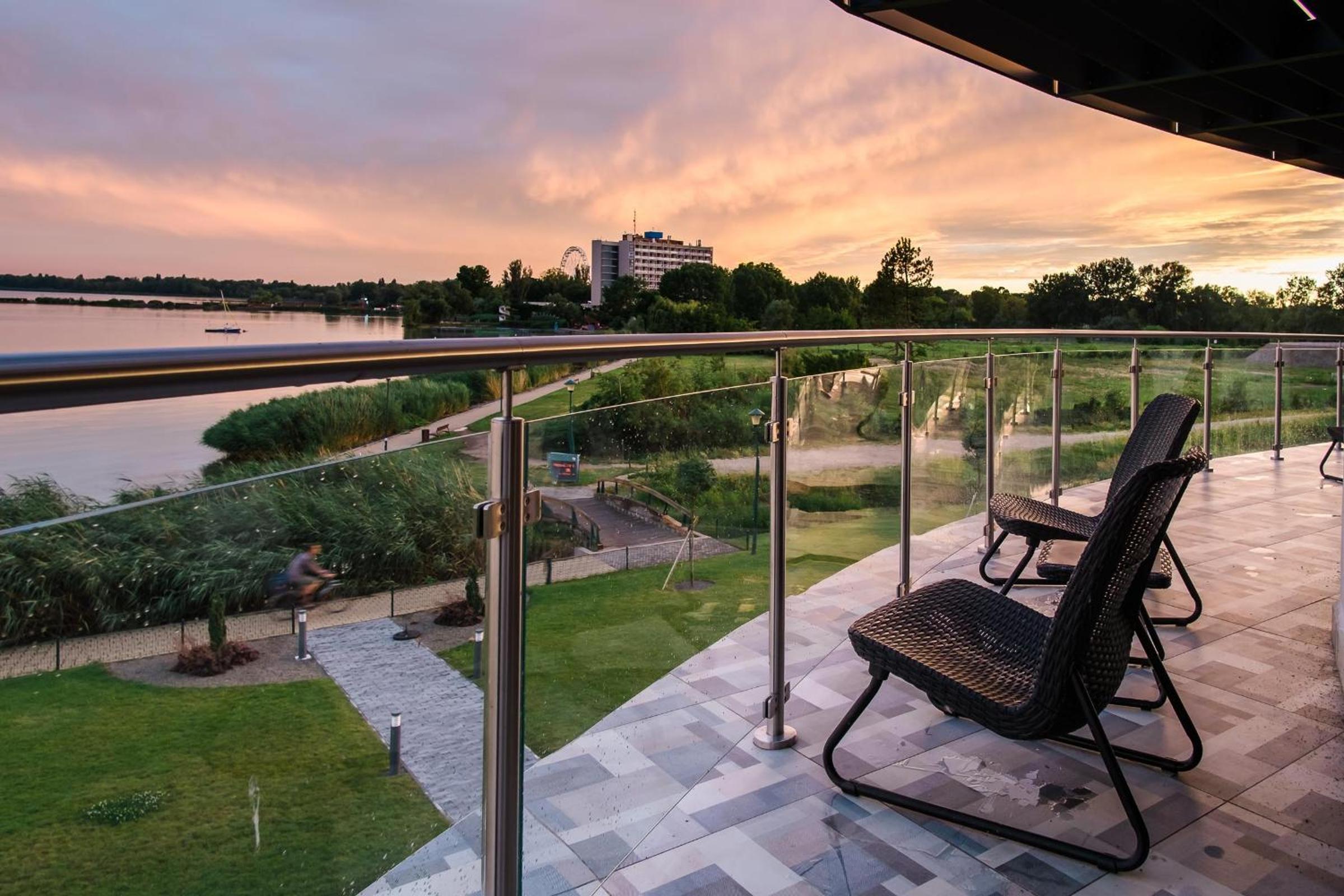 Photo 38