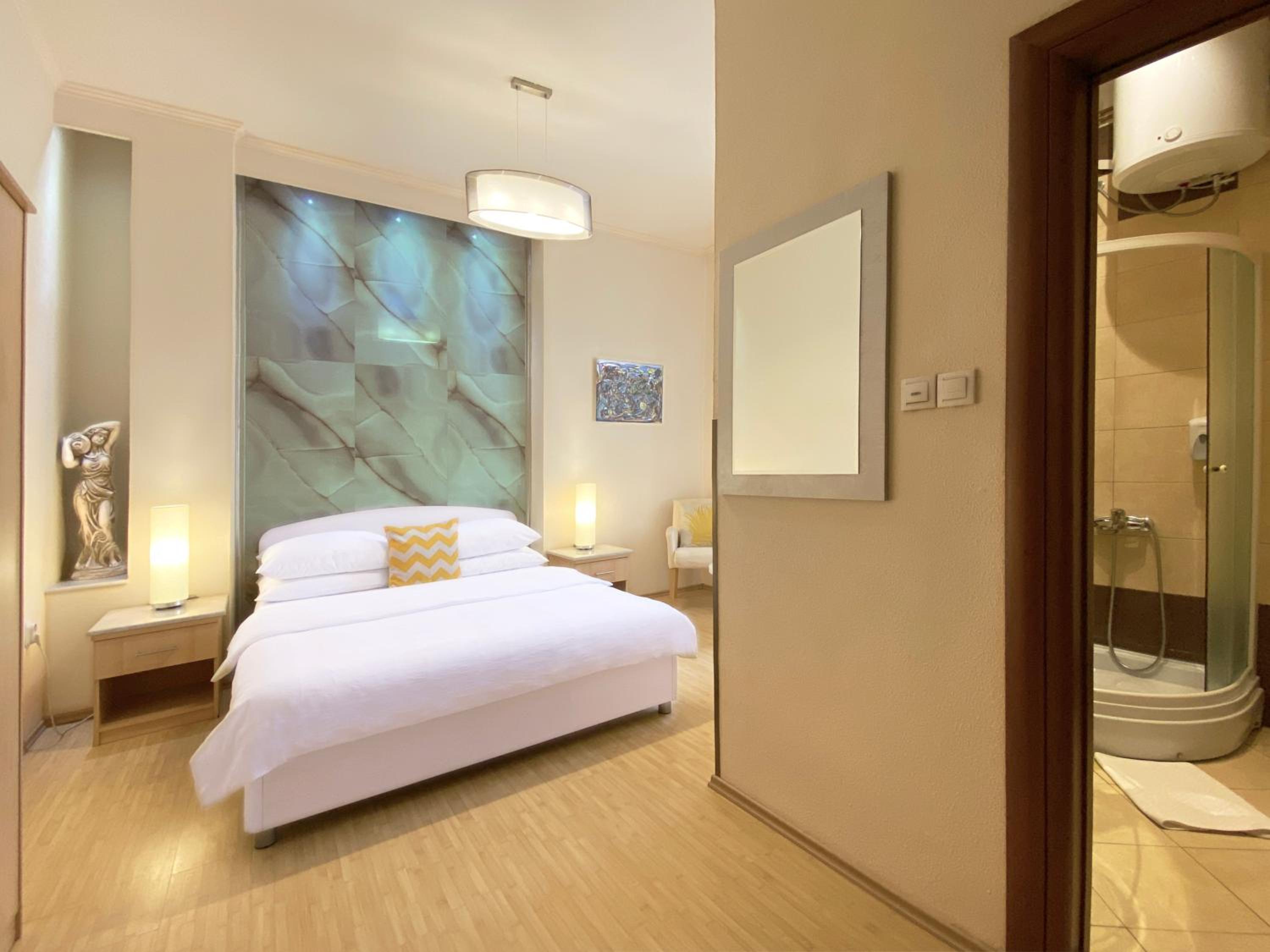 Shangri La Mansion