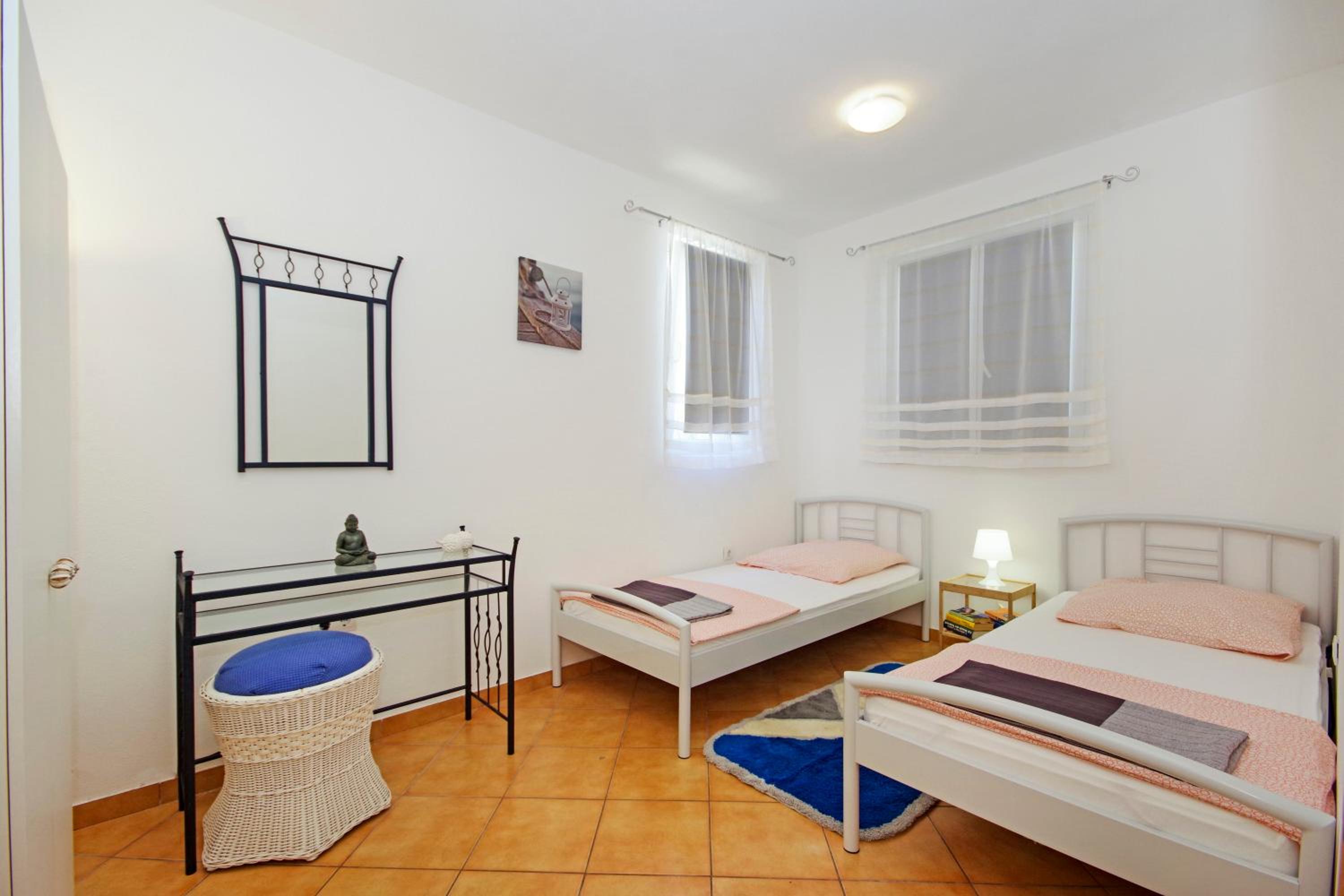 Photo 73