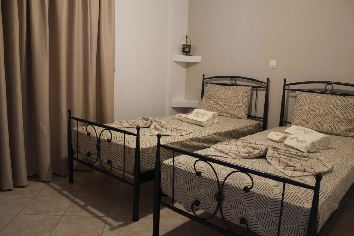 Vakis Apartments 5 view 4