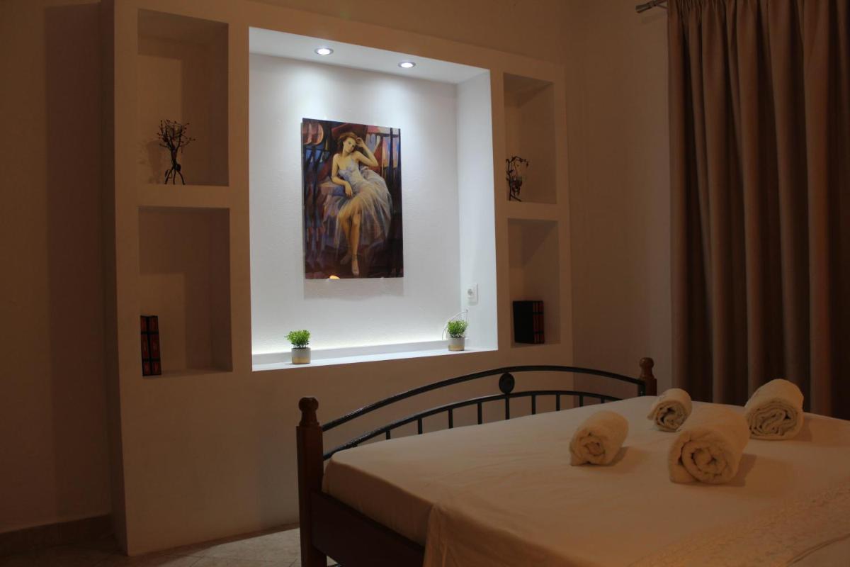 Vakis Apartments 5 view 3