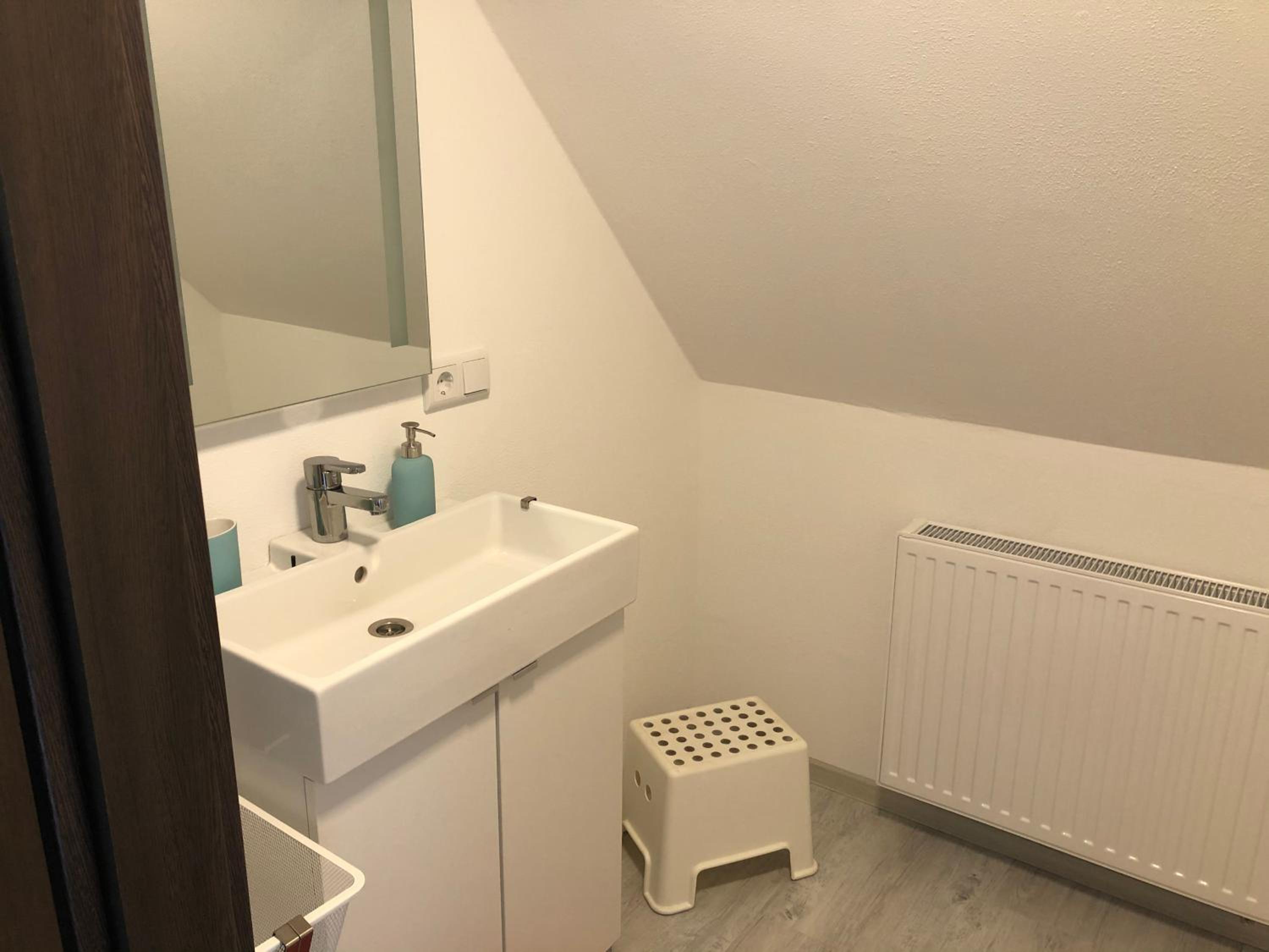Ferienwohnung Osterfeld en Osterfeld — bathroom