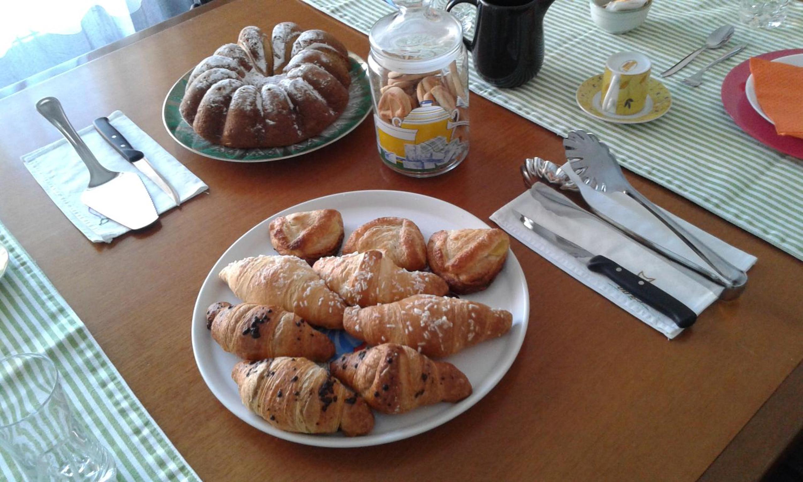 B&B Galileo en Naples — dining