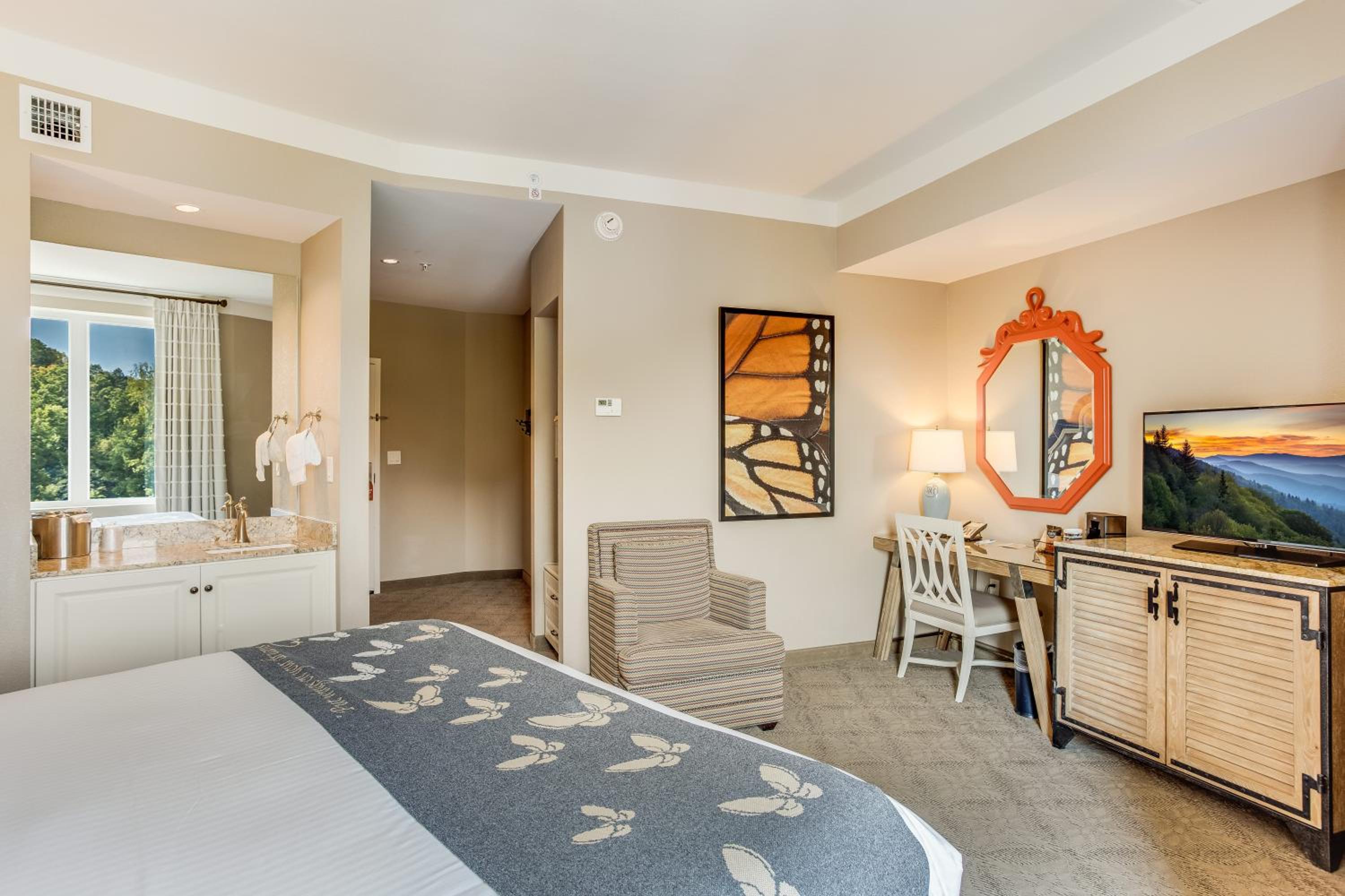 Dollywood's DreamMore Resort and Spa