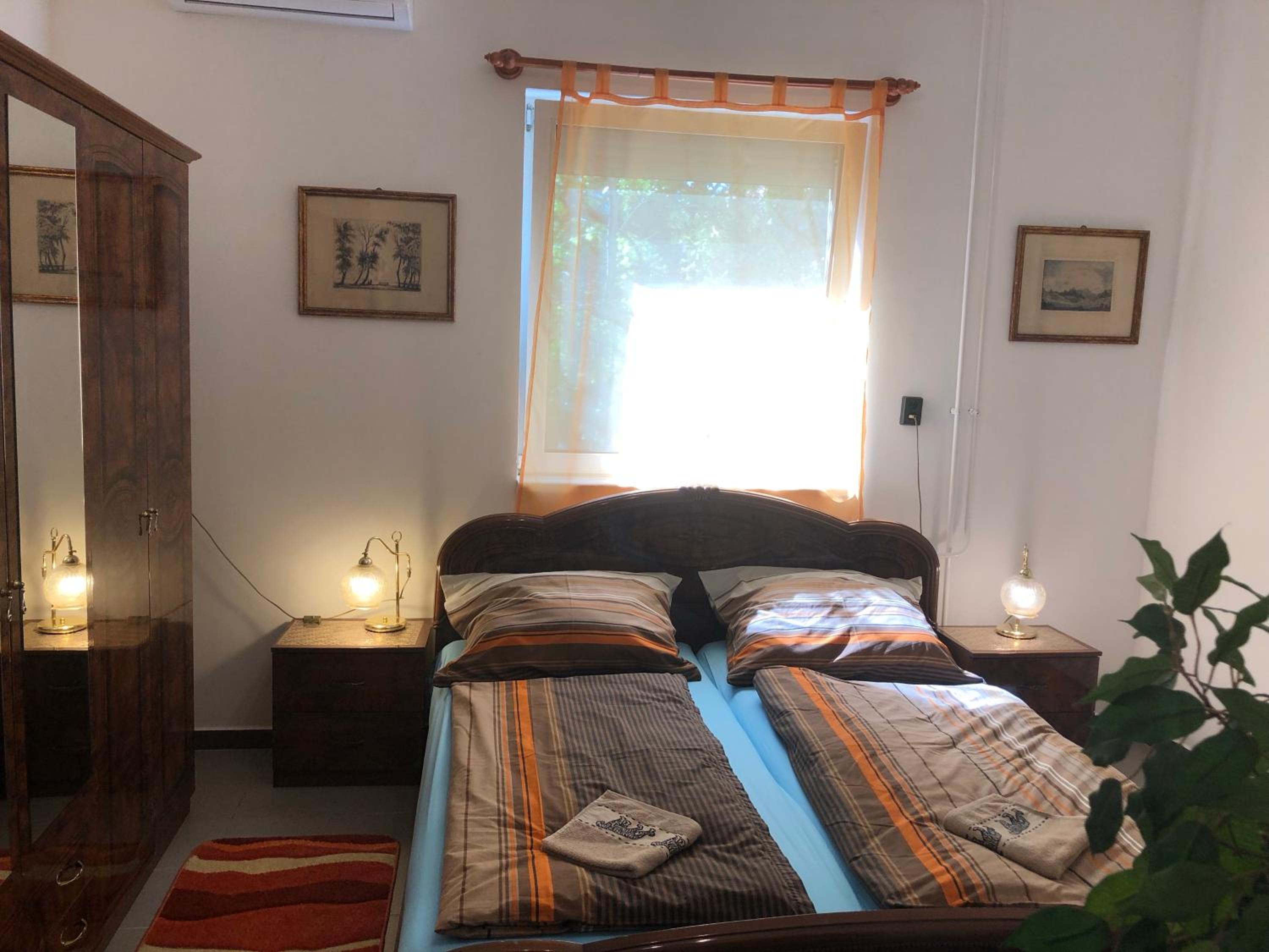 Balatonalmádi Apartmanház