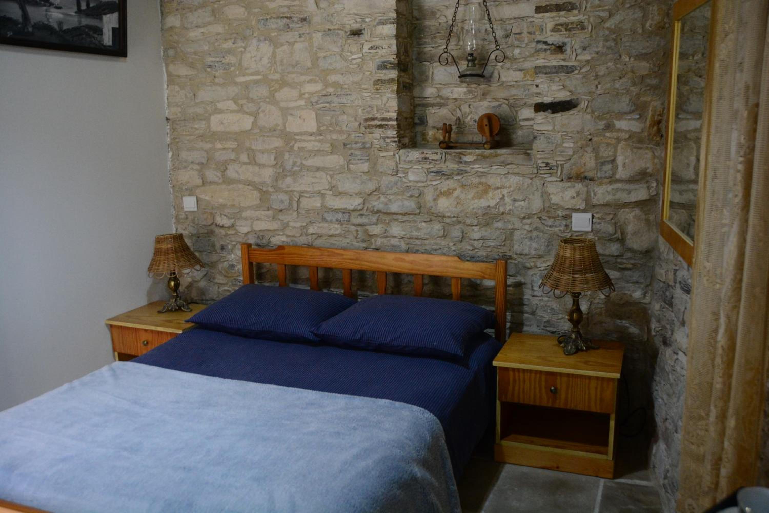 Lazaros Stonehouse