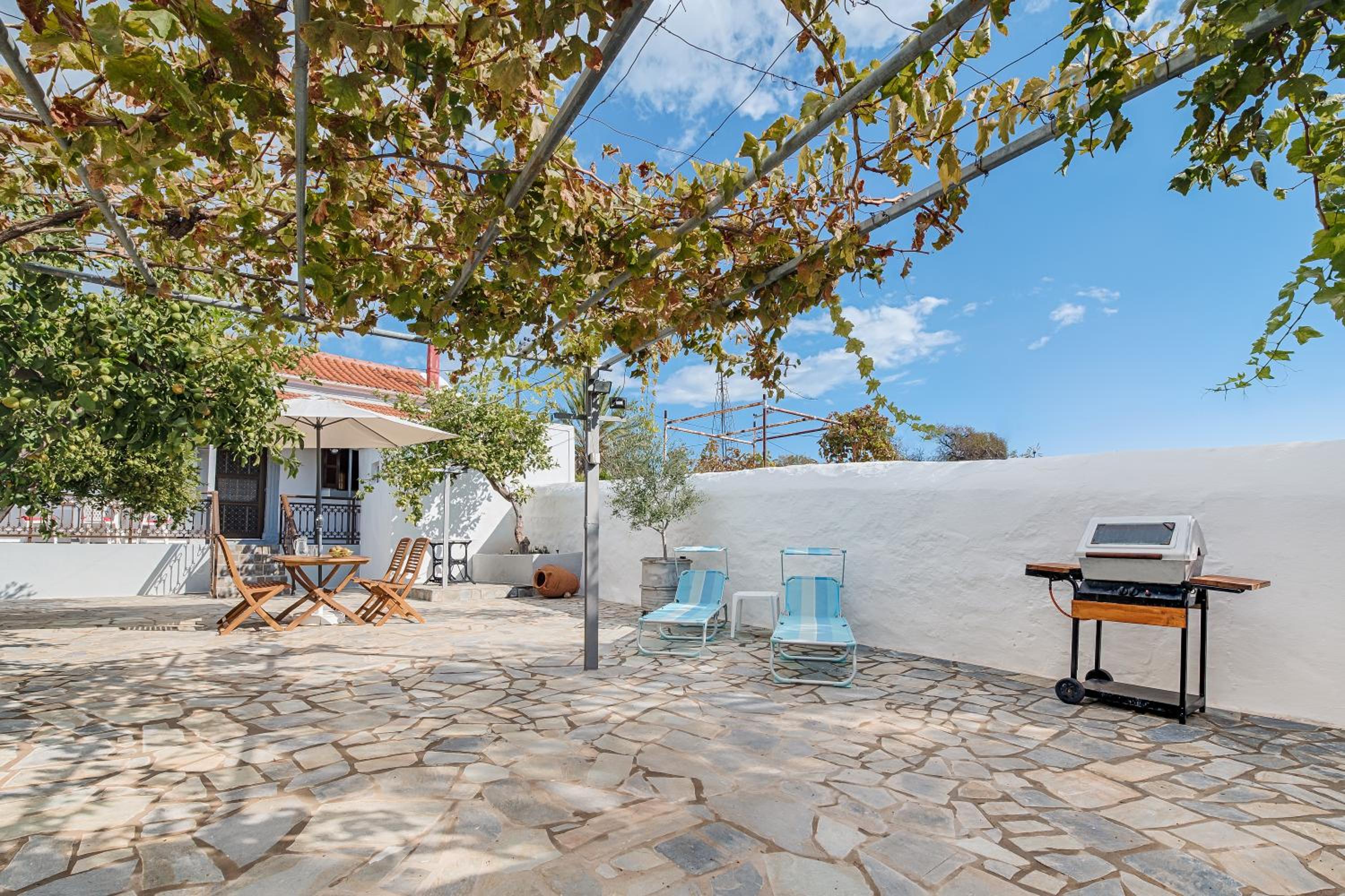 Casa La Perla - Lachania view 5