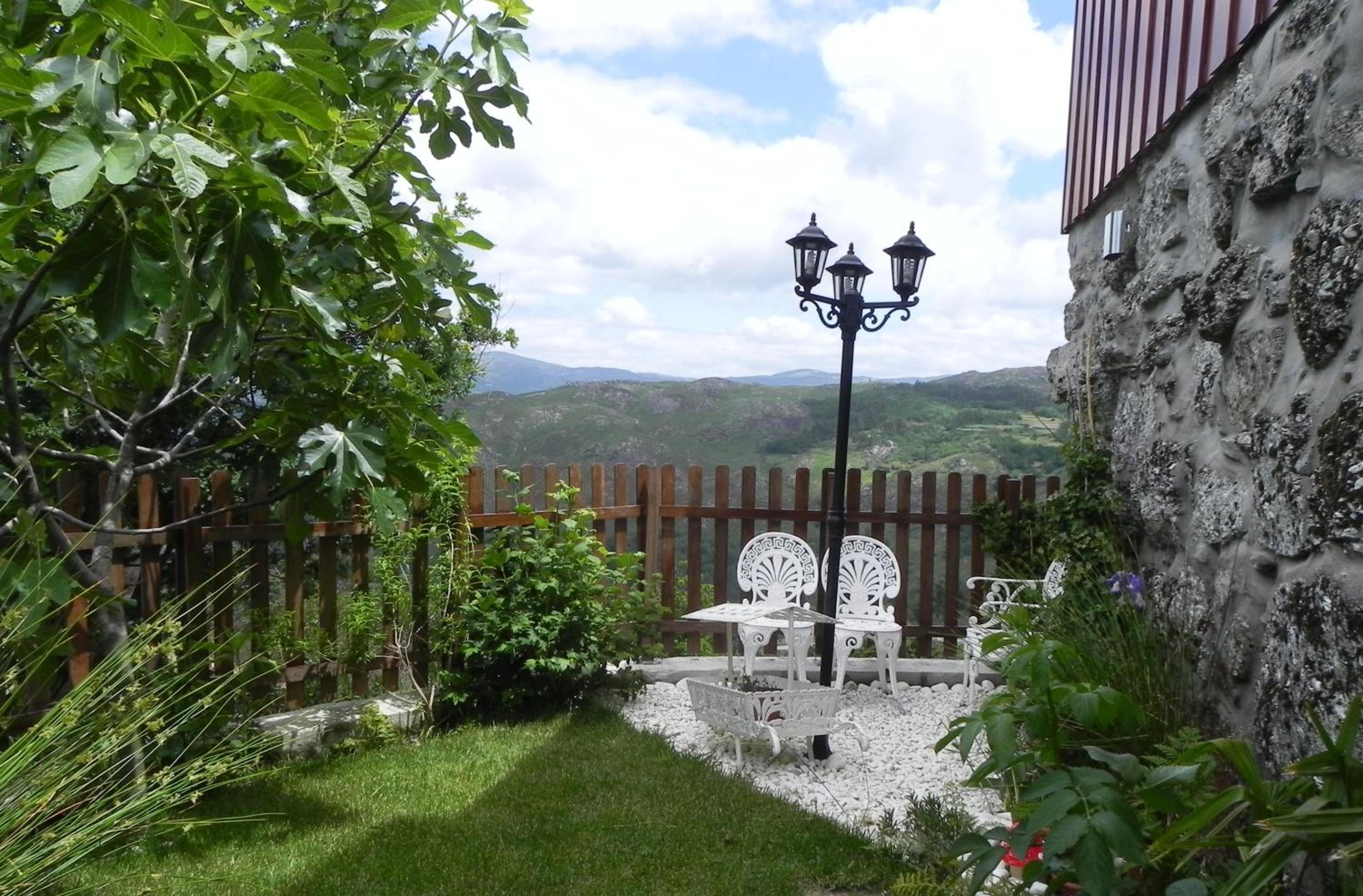 Casa de Mos view 2