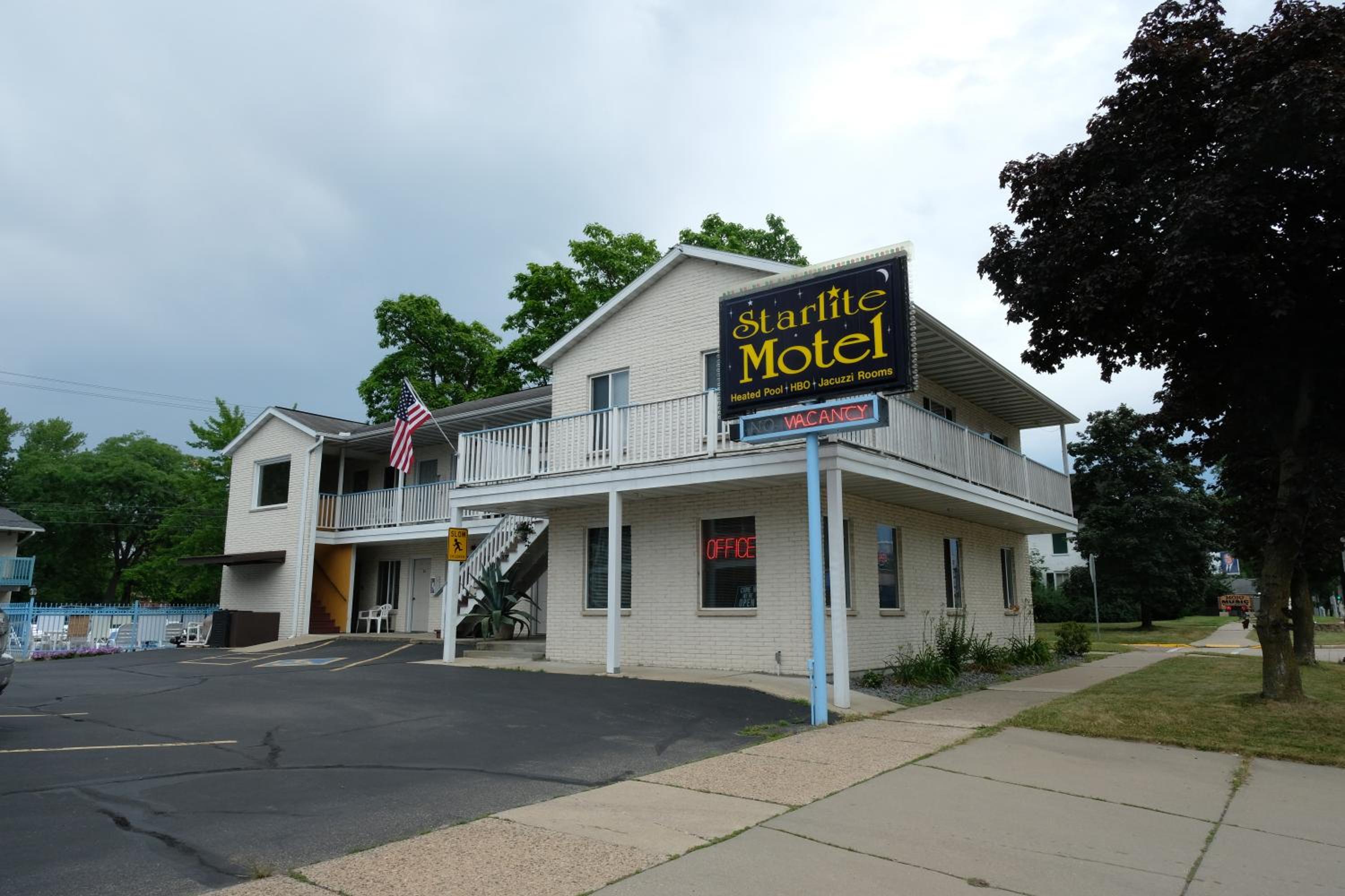 Starlite Motel