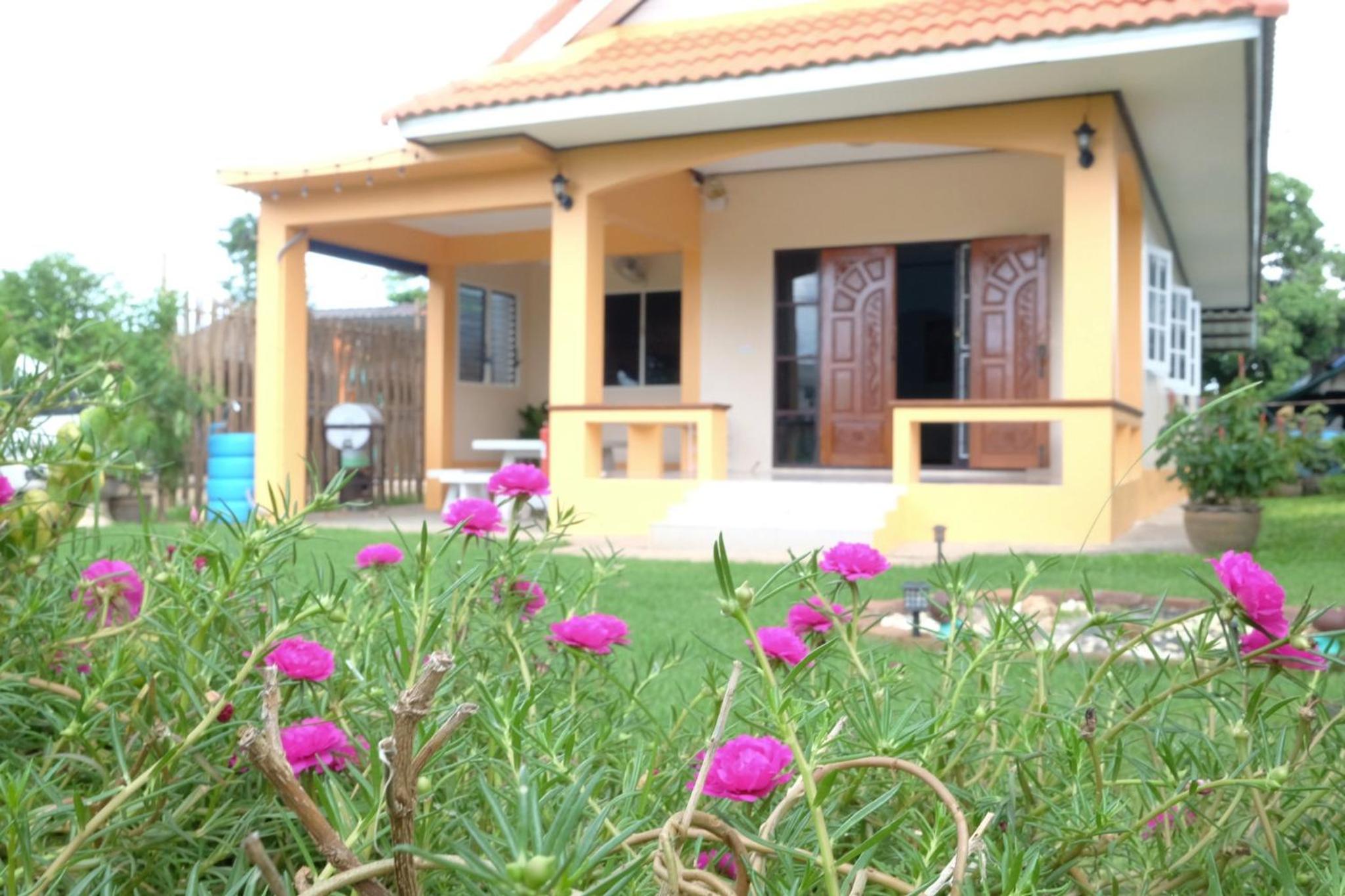 Little B house view 2