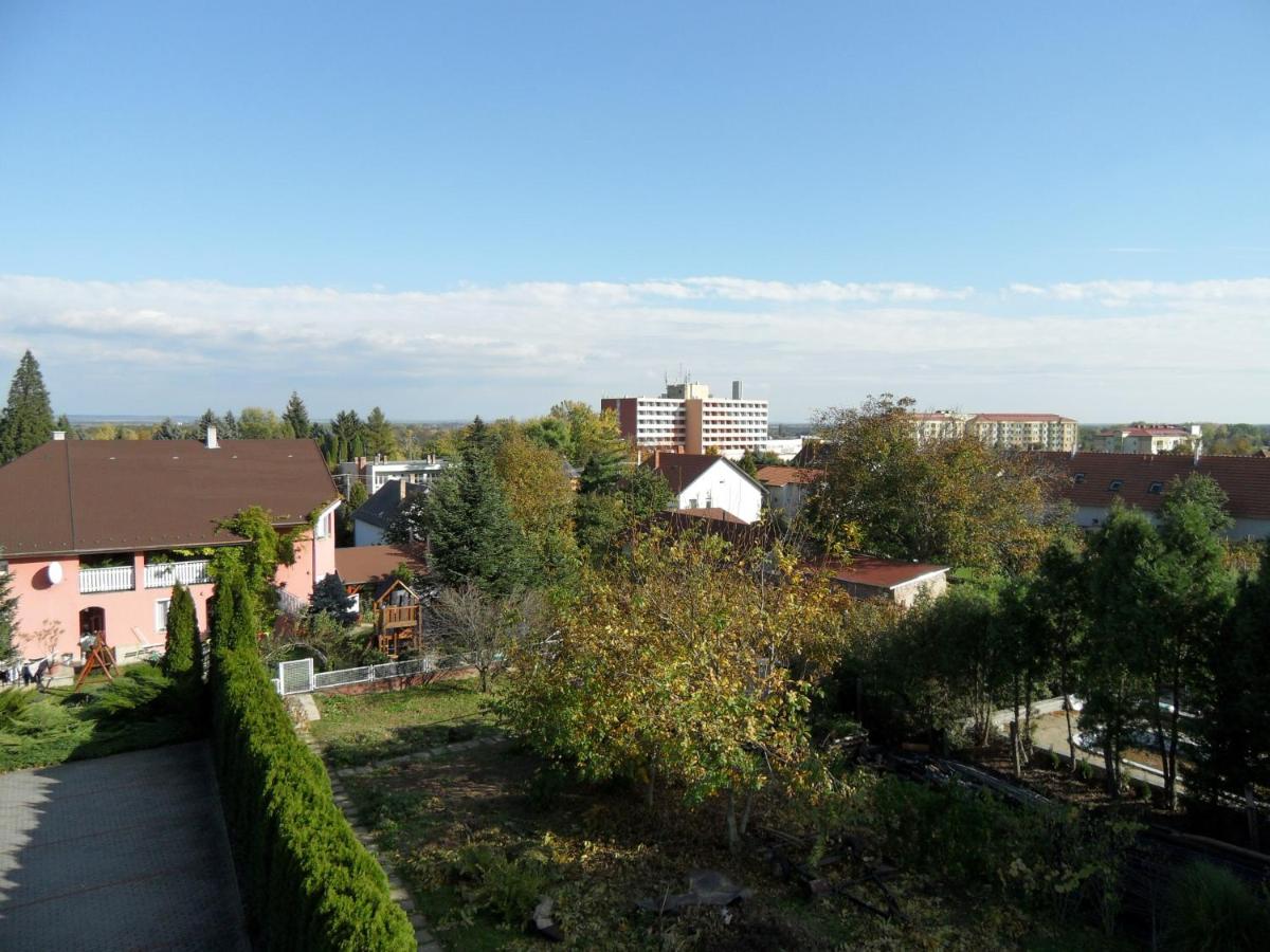 Photo 45
