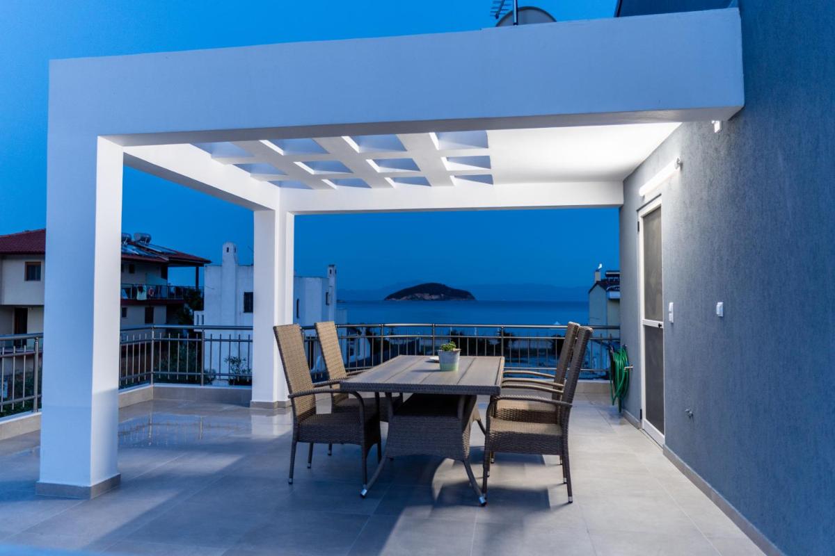 Yiasemi Apartments view 3