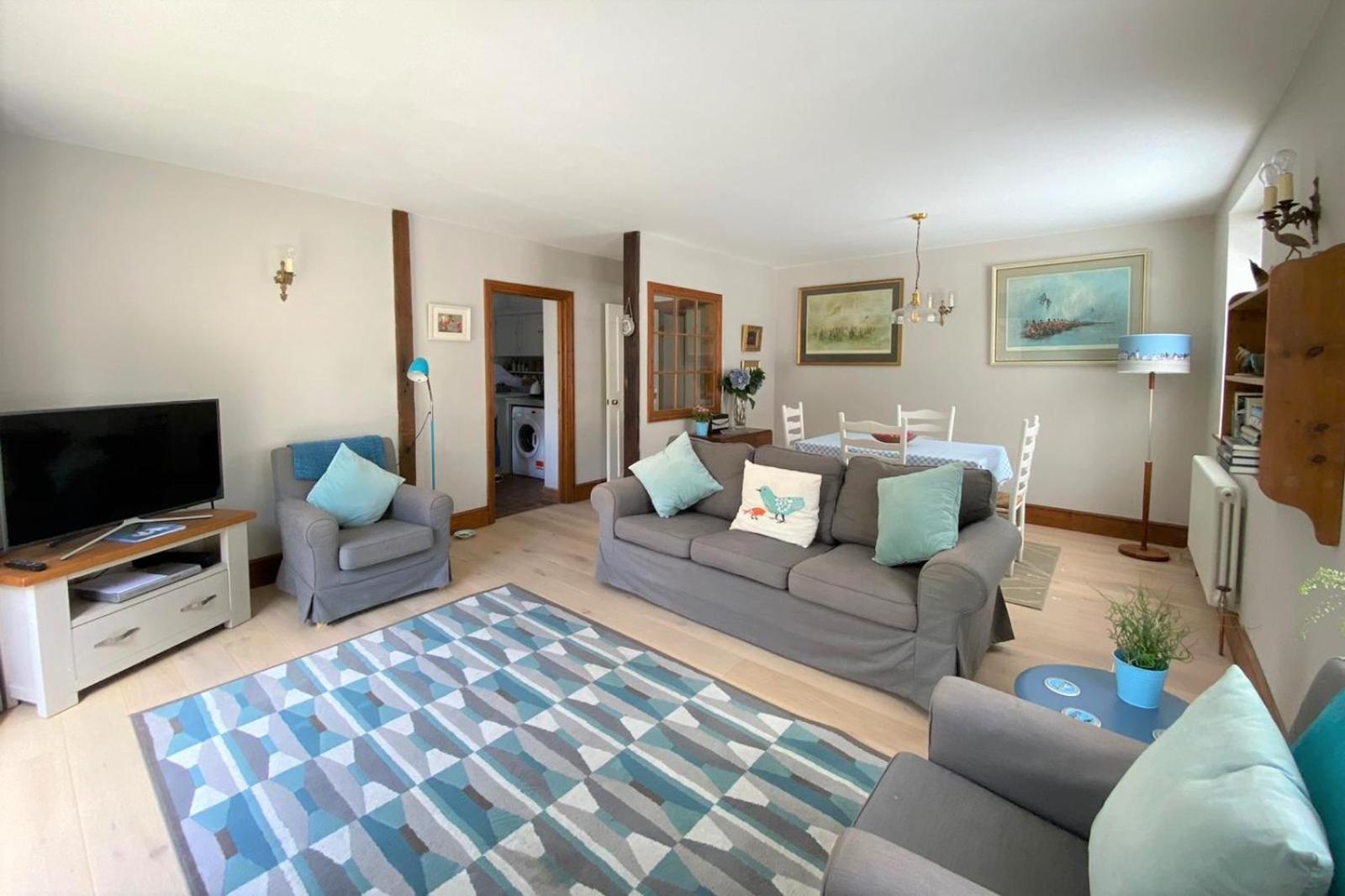 Delf Stream, close to town with lovely sunny terrace view 4