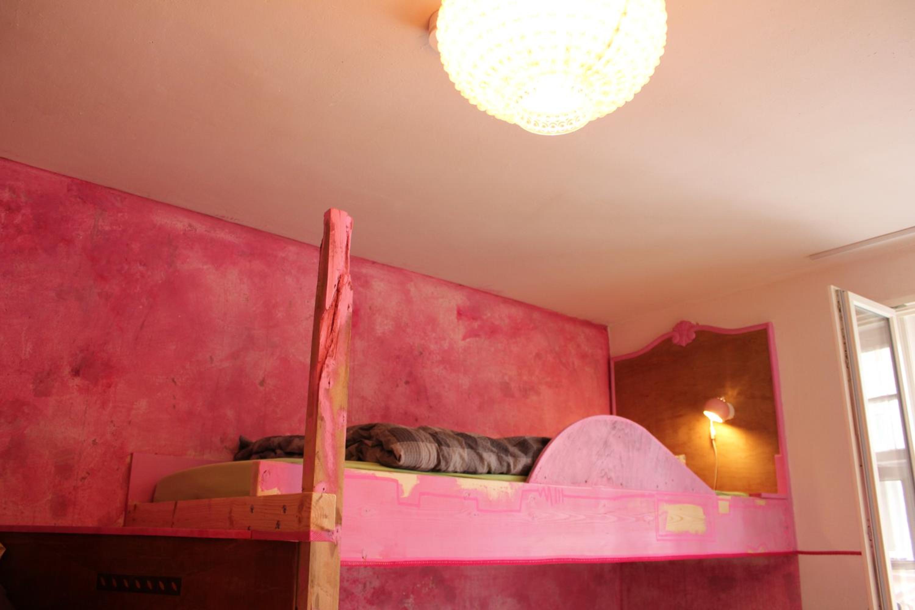Photo 33