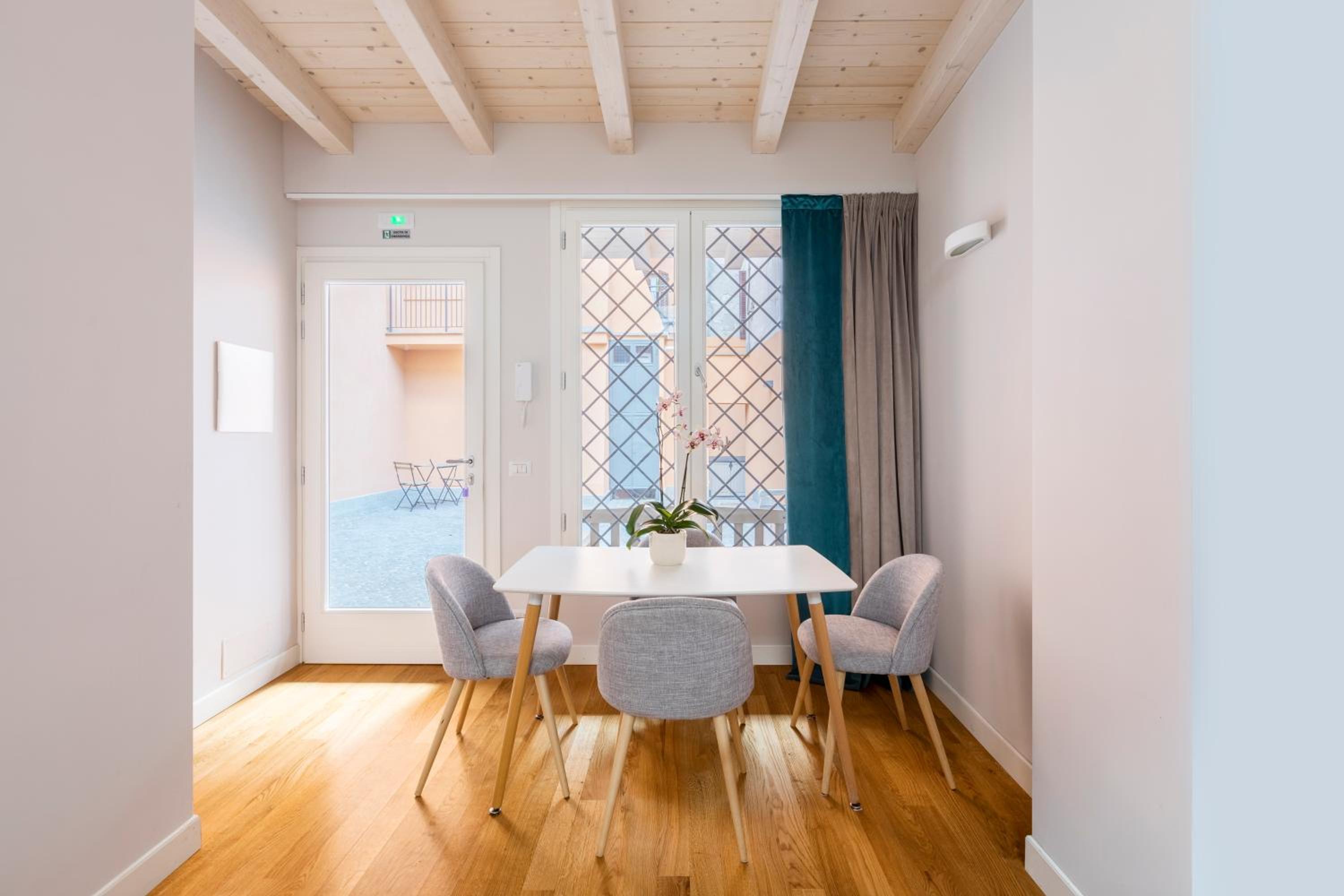 Residenza Palline by Hili