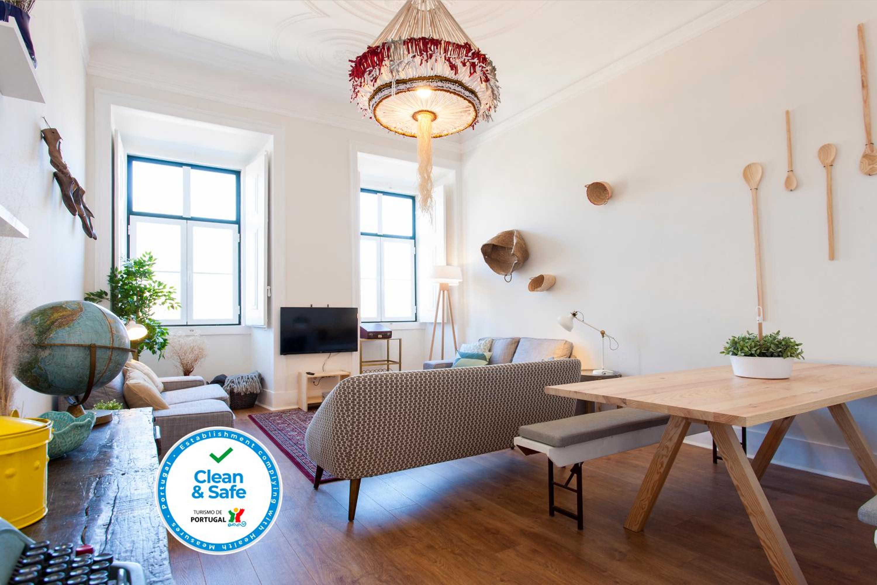 Sao Pedro de Alcantara 63 by Central Hill Apartments