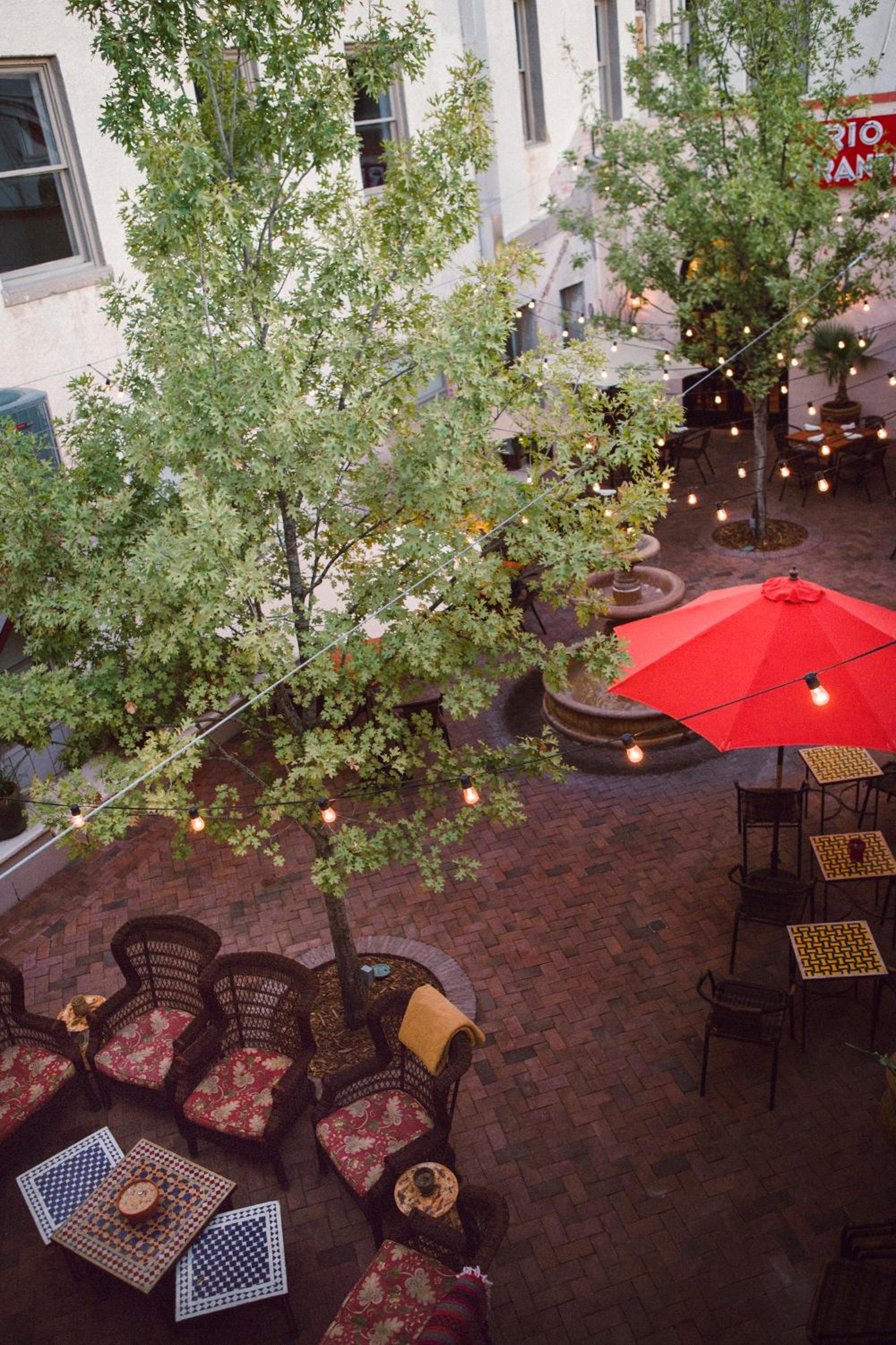 Alpine Vacations - The Holland Hotel - Property Image 6
