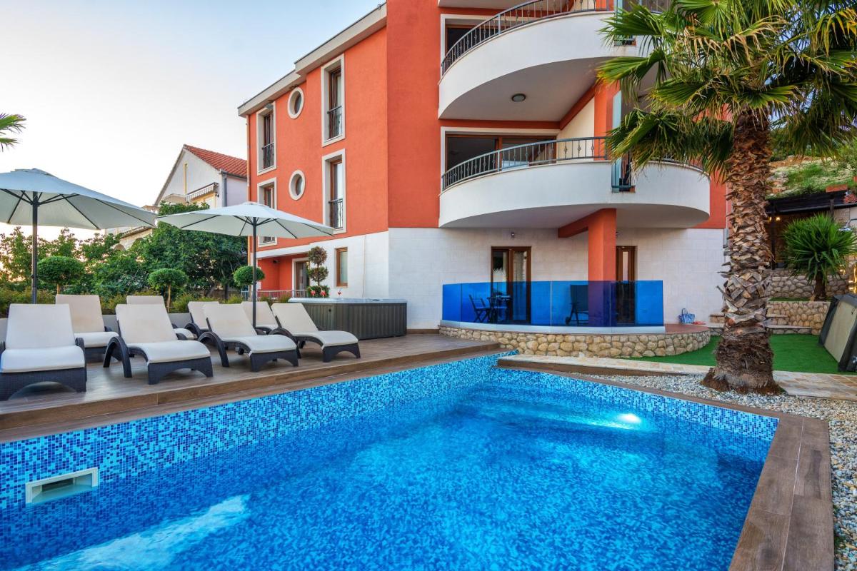 Hotel Villa Sv. Petar - Image 1