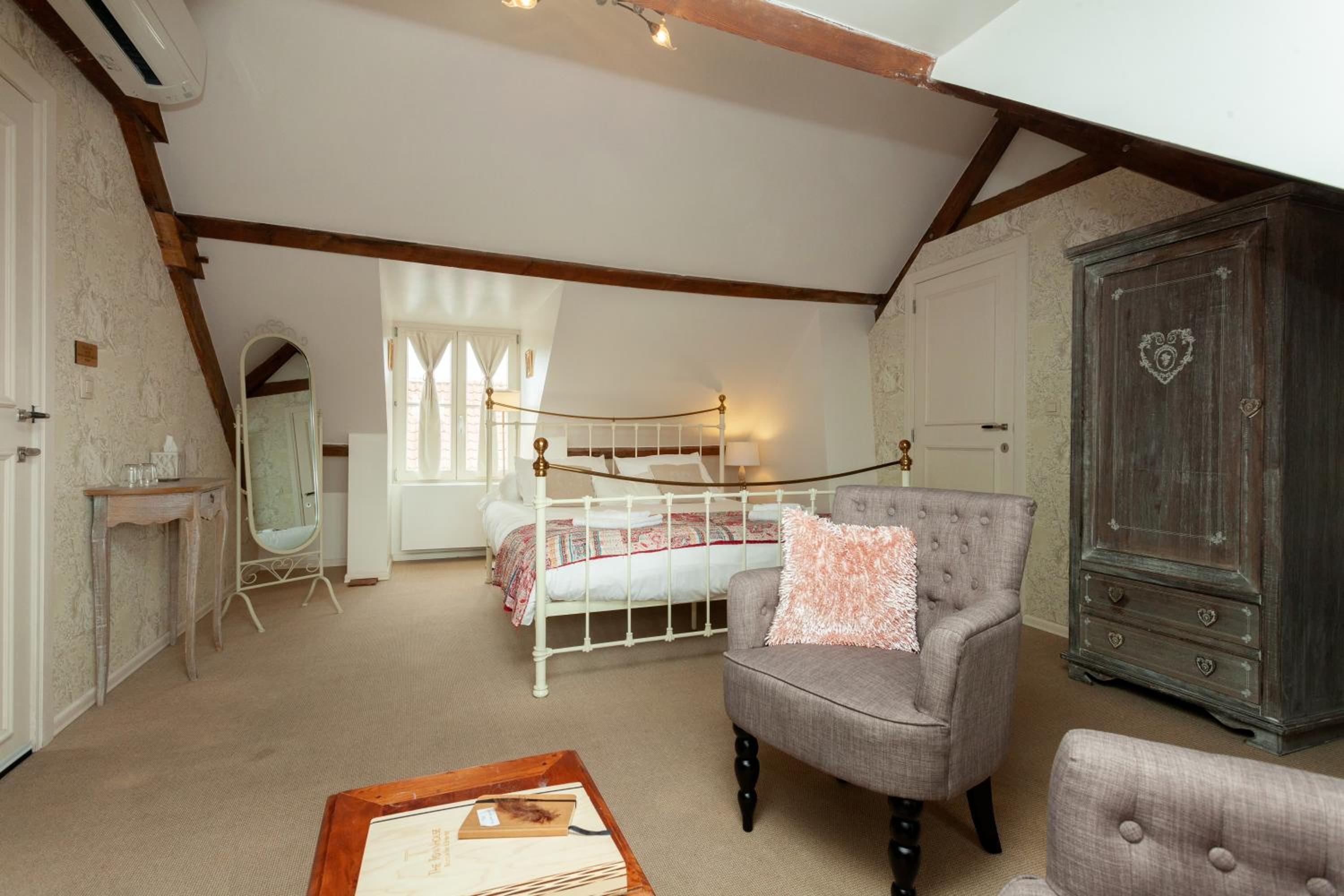 Bruges Vacations - Boutique BB The Townhouse - Property Image 77