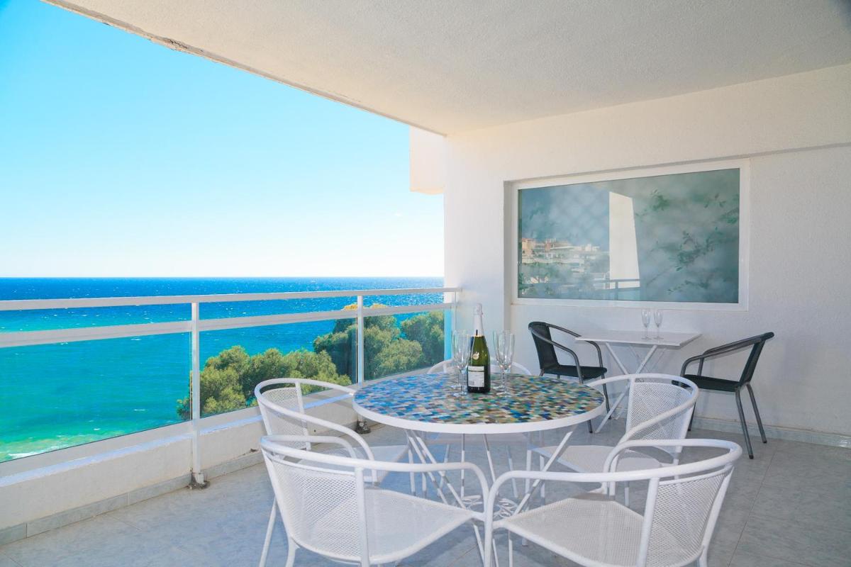 UHC Scala Mar Apartments view 4