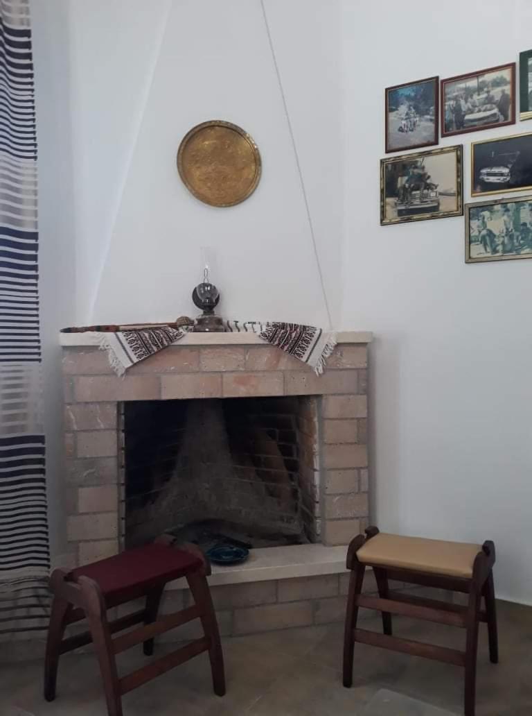 Dimitris house