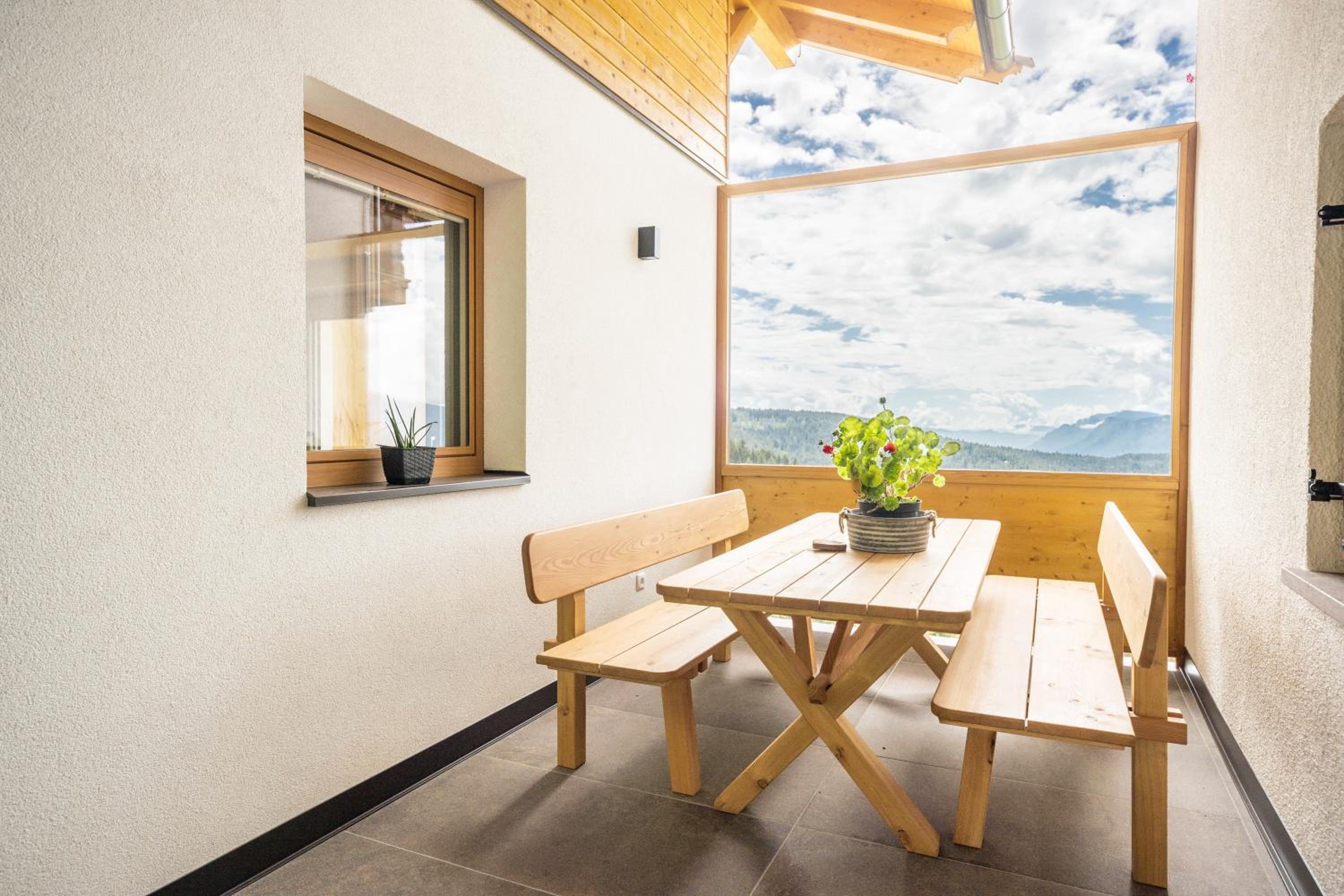 Apartment Rosmarin - Kuenhof view 2