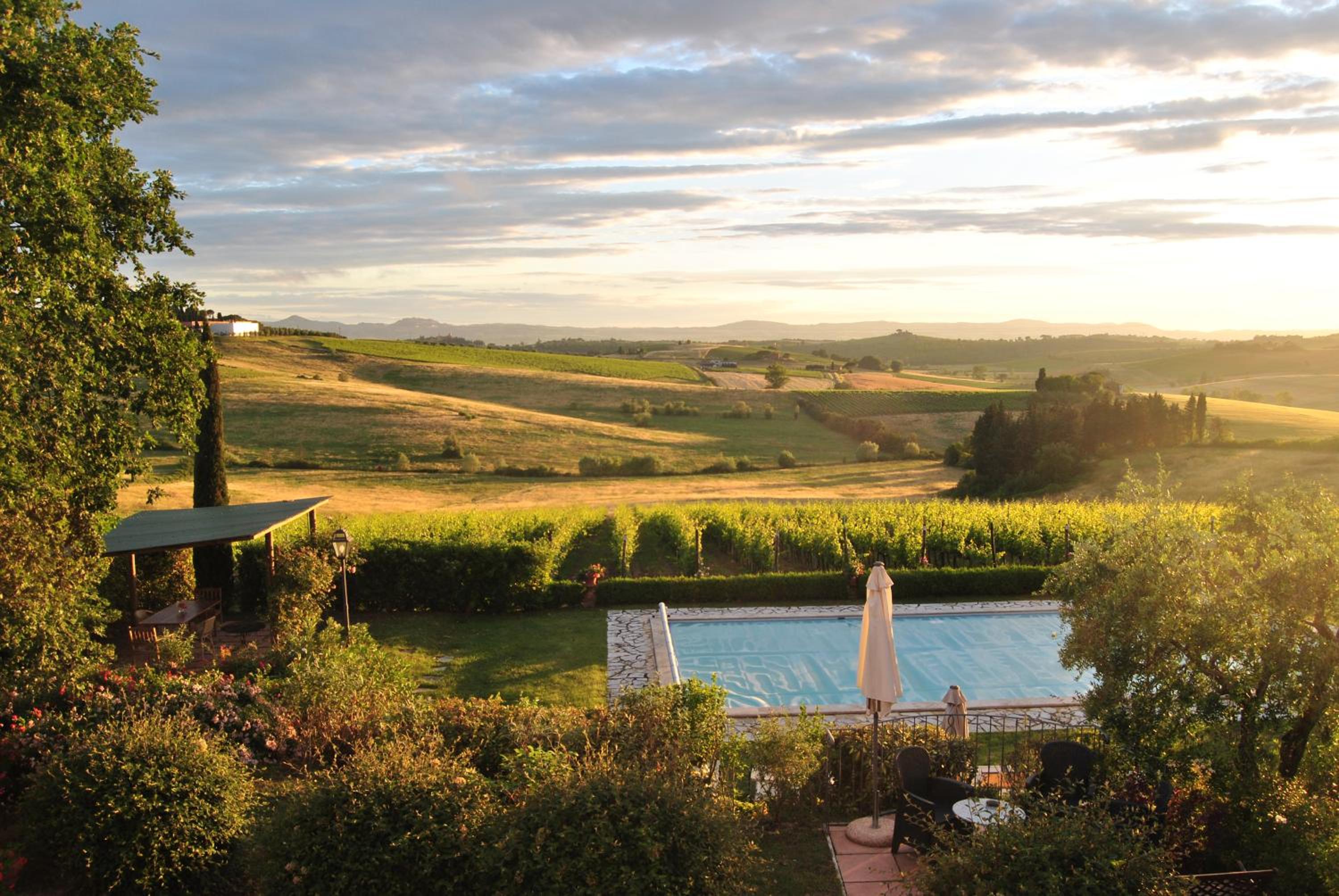 Villa La Valiana - Full Estate in Montepulciano - HEATED POOL view 4
