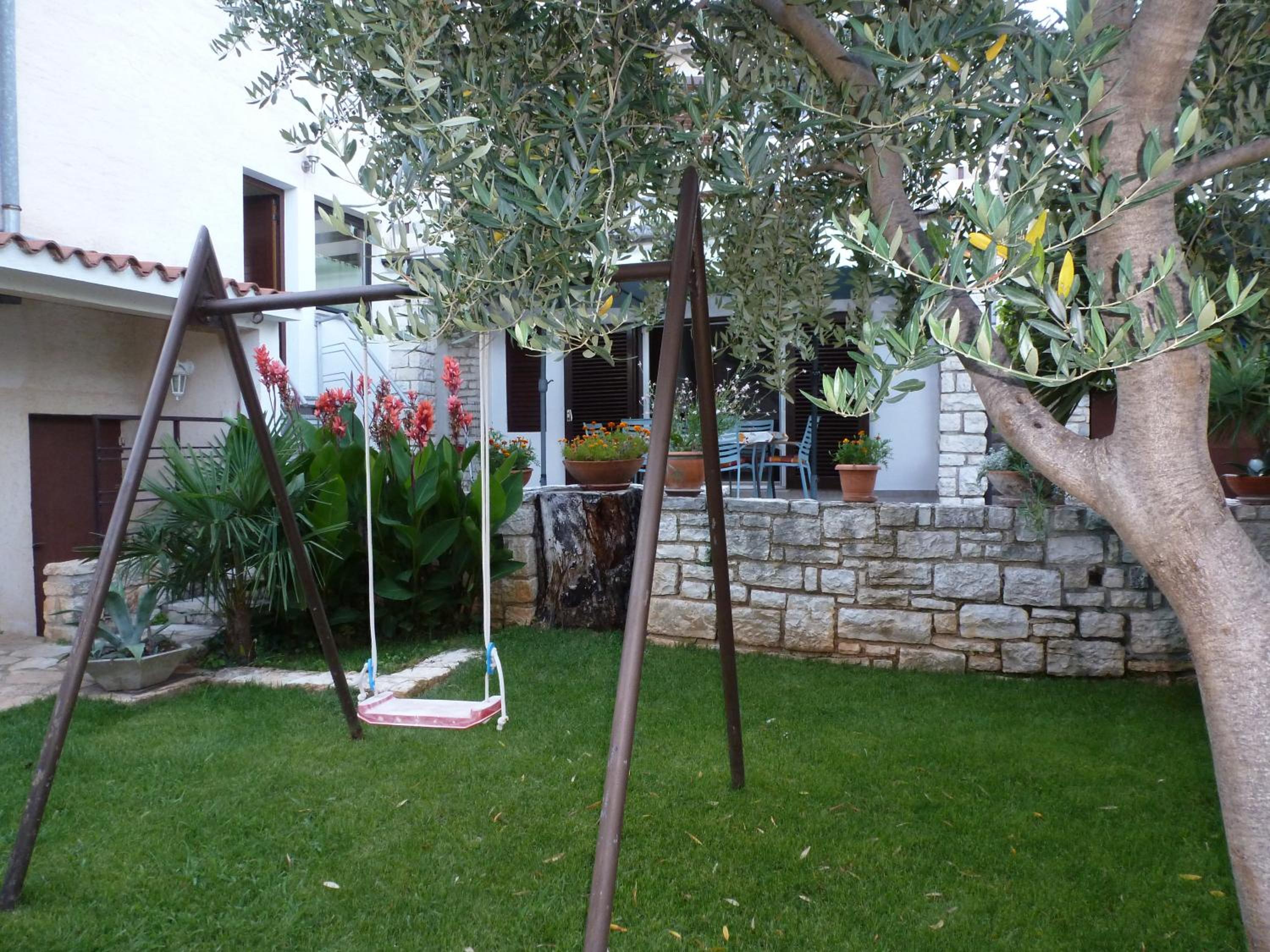 Photo 27