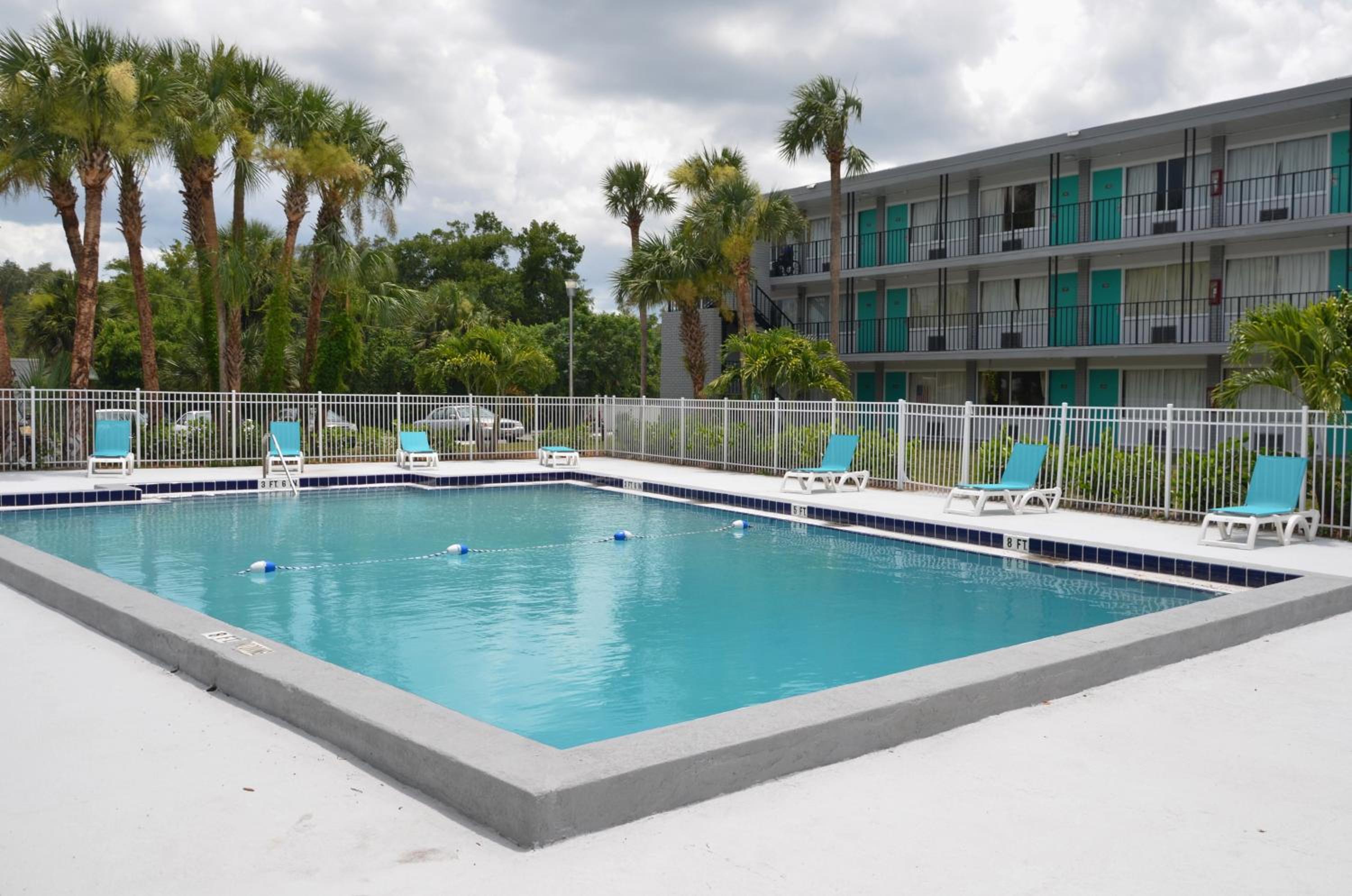 Altamonte Springs Vacations - Altamonte Springs Hotel and Suites - Property Image 1