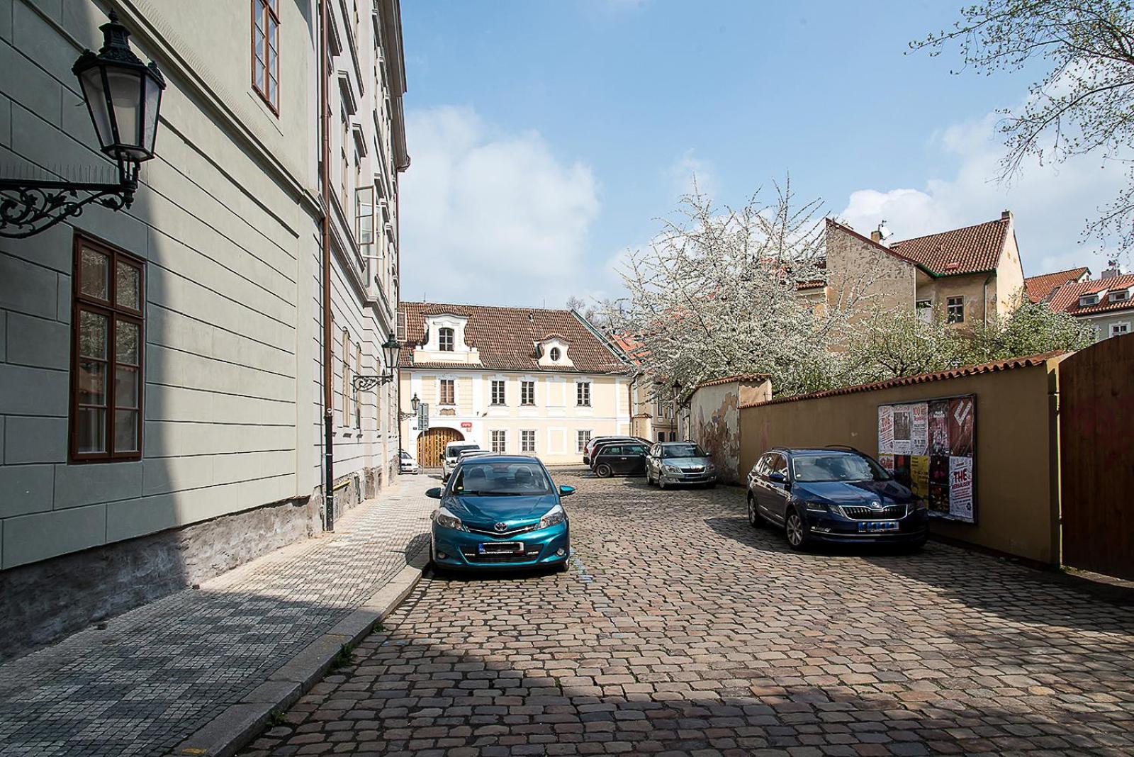 Quiet Apartment in The Old Town