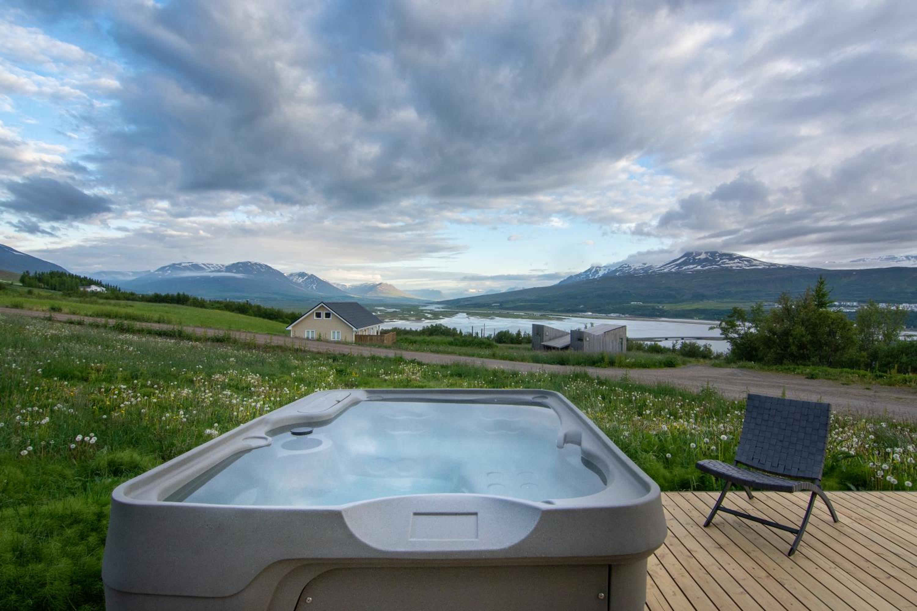 Viking Cottages & Apartments
