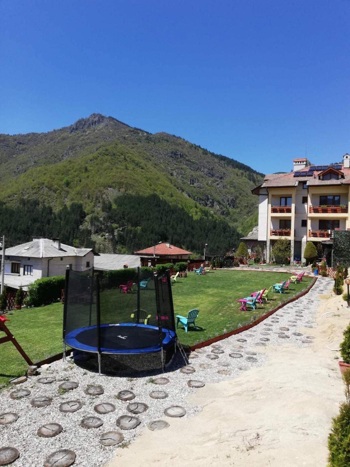 Kris Guest House